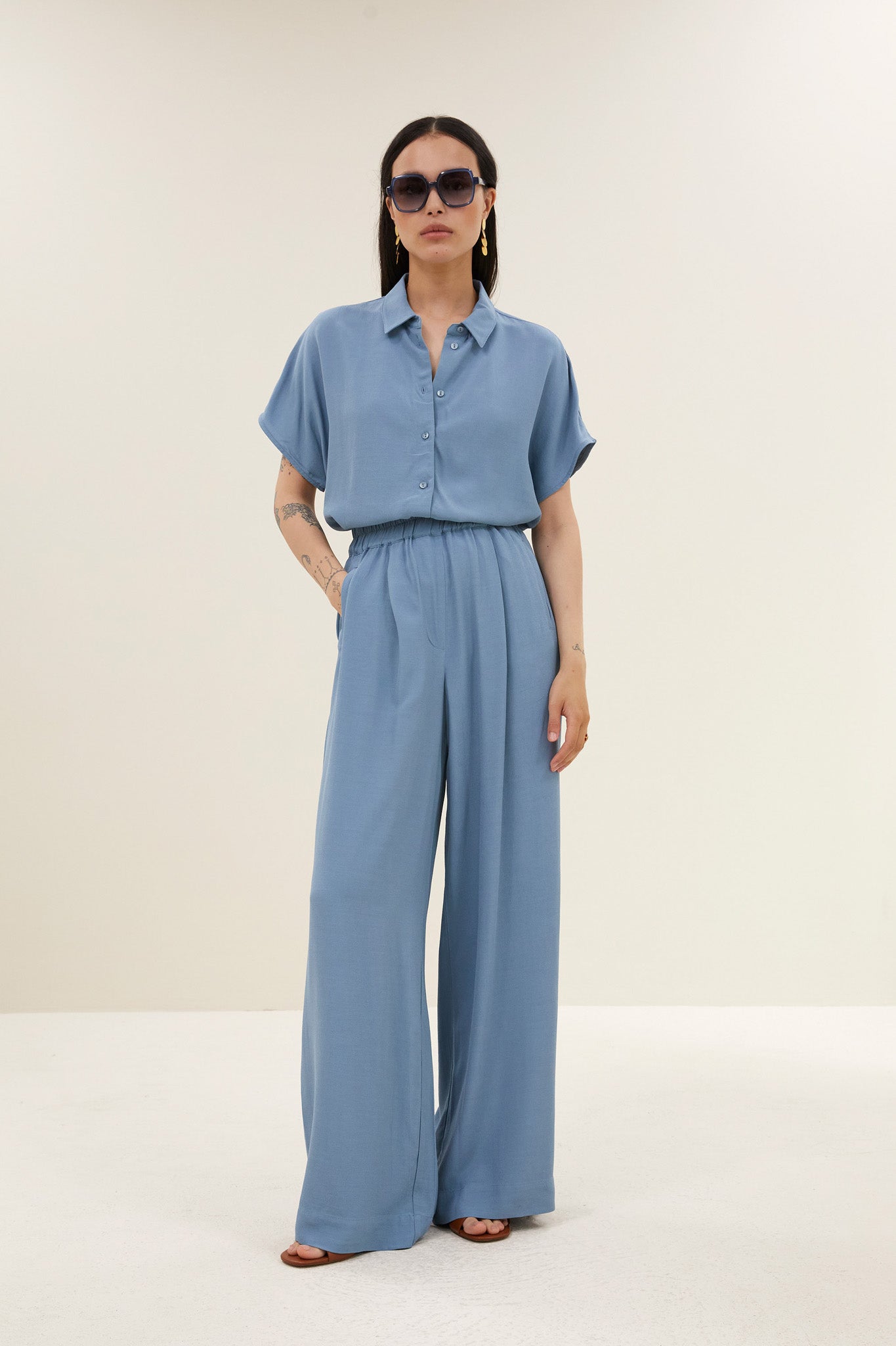 blouse-ally-blouse-off-white-by-bar-detail