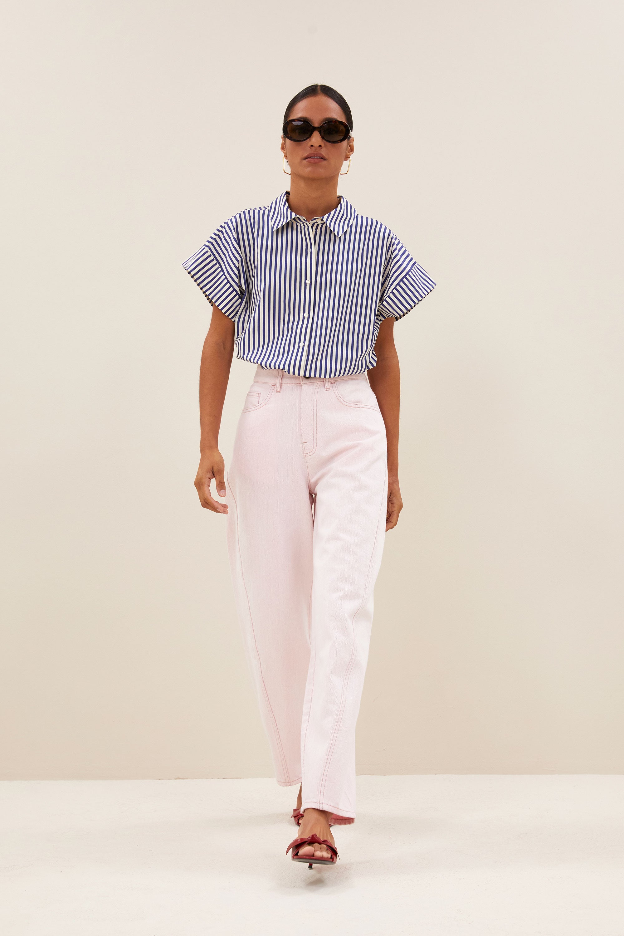 blouse-ally-blouse-off-white-by-bar-detail