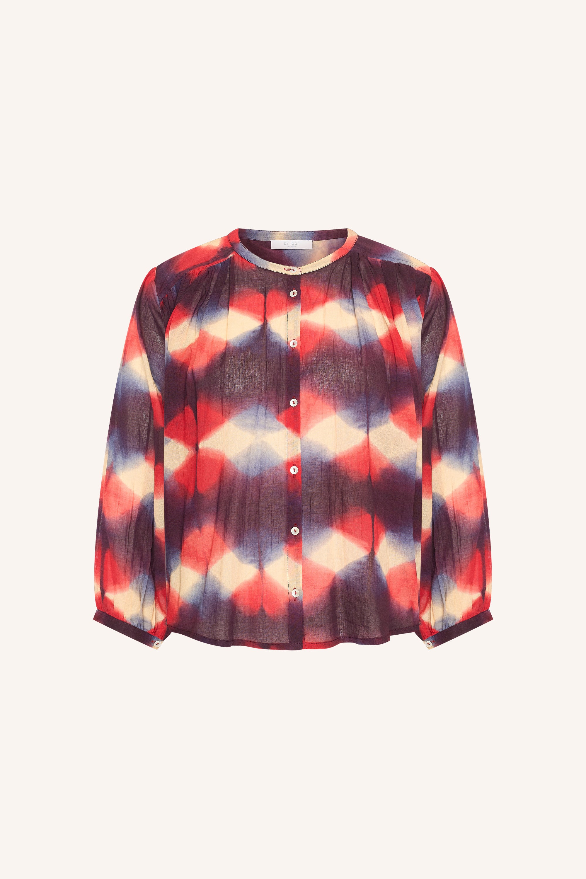 becky-parade-blouse-parade-print-knoopsluiting-losvallende pasvorm-ronde halslijn-by-bar-productfoto