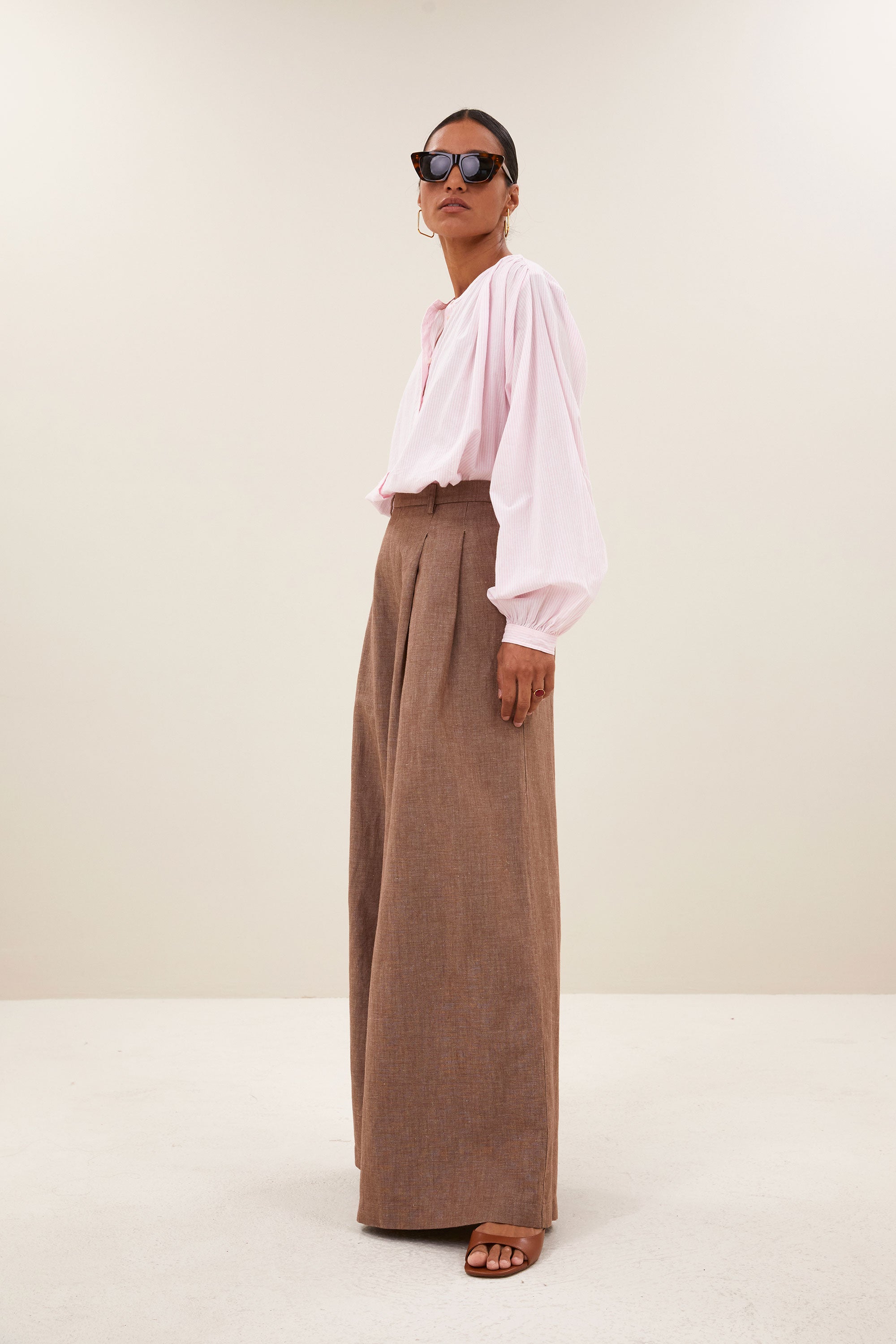 blouse-nyka-pinstripe-blouse-pink-pin-stripe-by-bar-vooraanzicht
