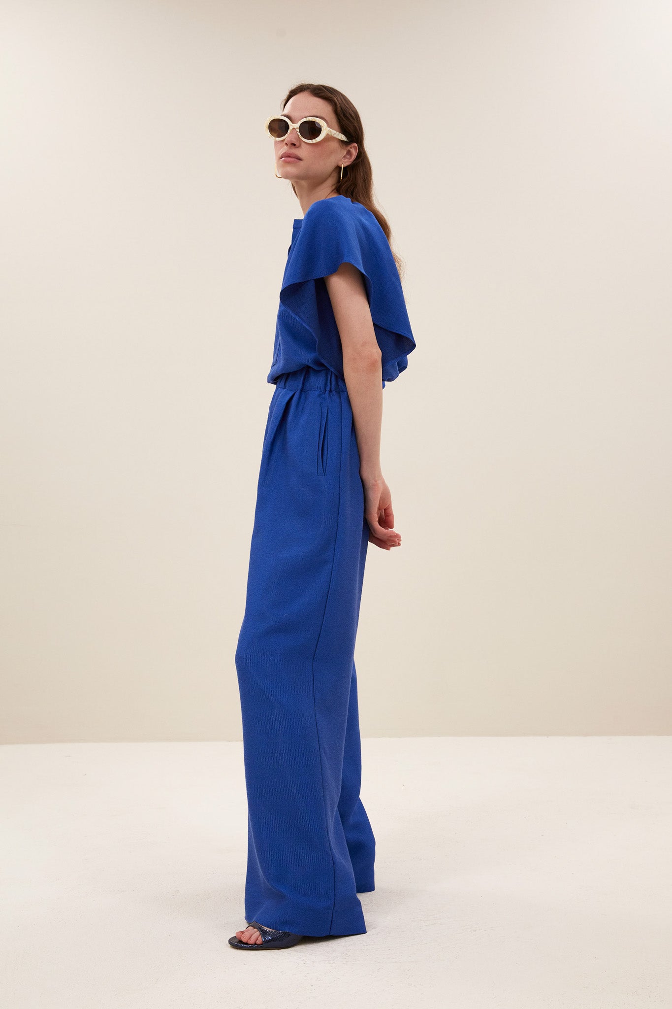 pants-celin-gloss-pants-kingsblue-by-bar-zijaanzicht