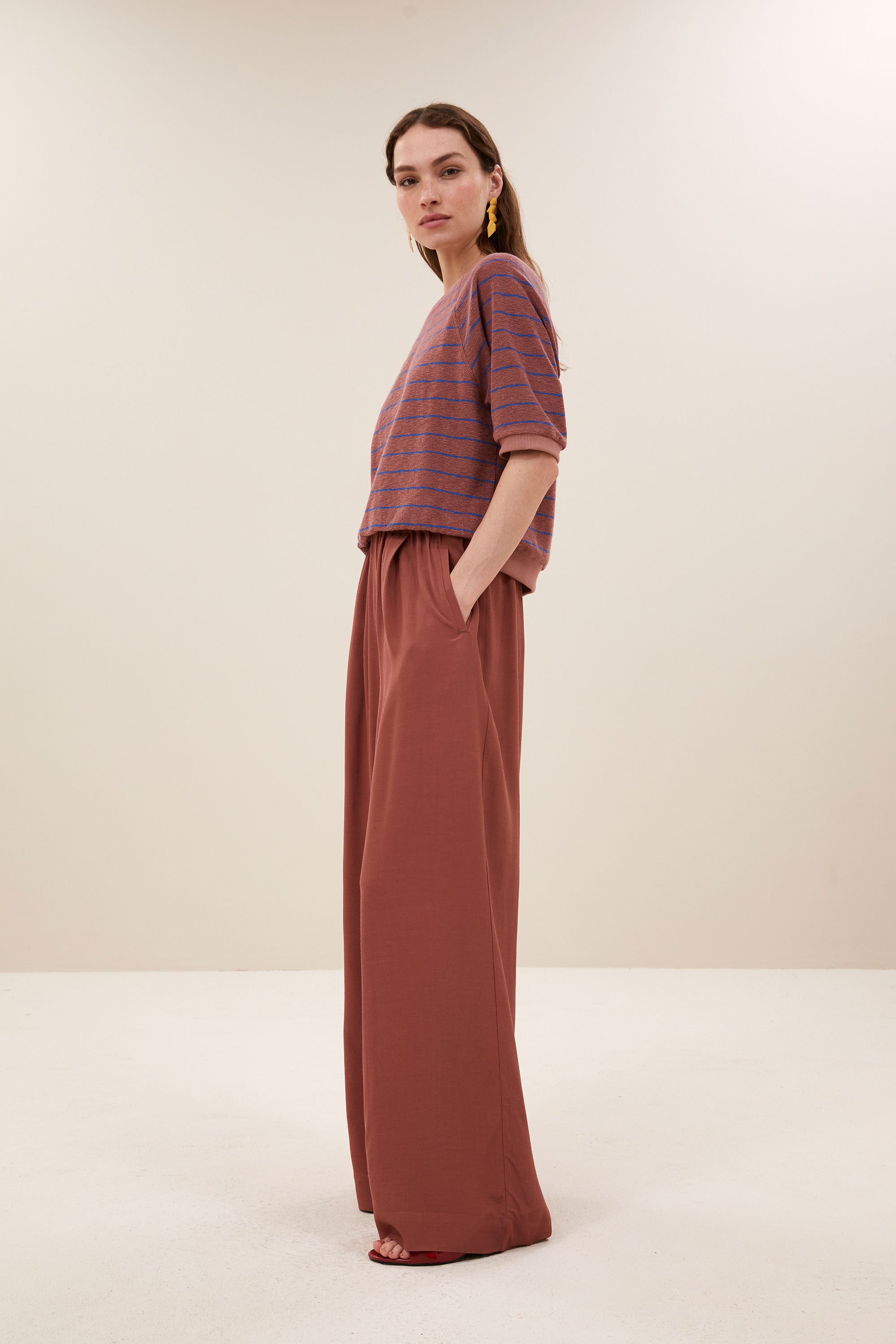 top-neva-slub-stripe-top-withered-rose-stripe-by-bar-zijaanzicht