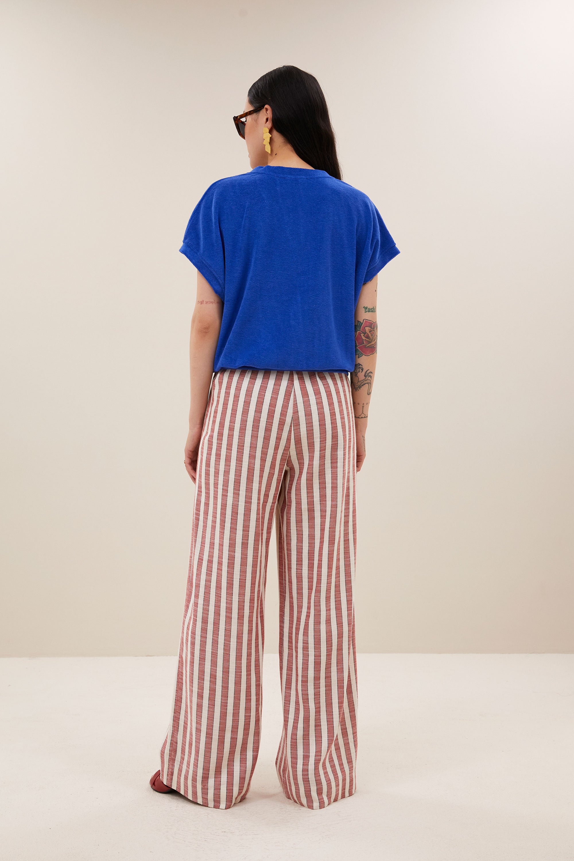 top-tyler-slub-top-azul-blue-by-bar-Zijaanzicht