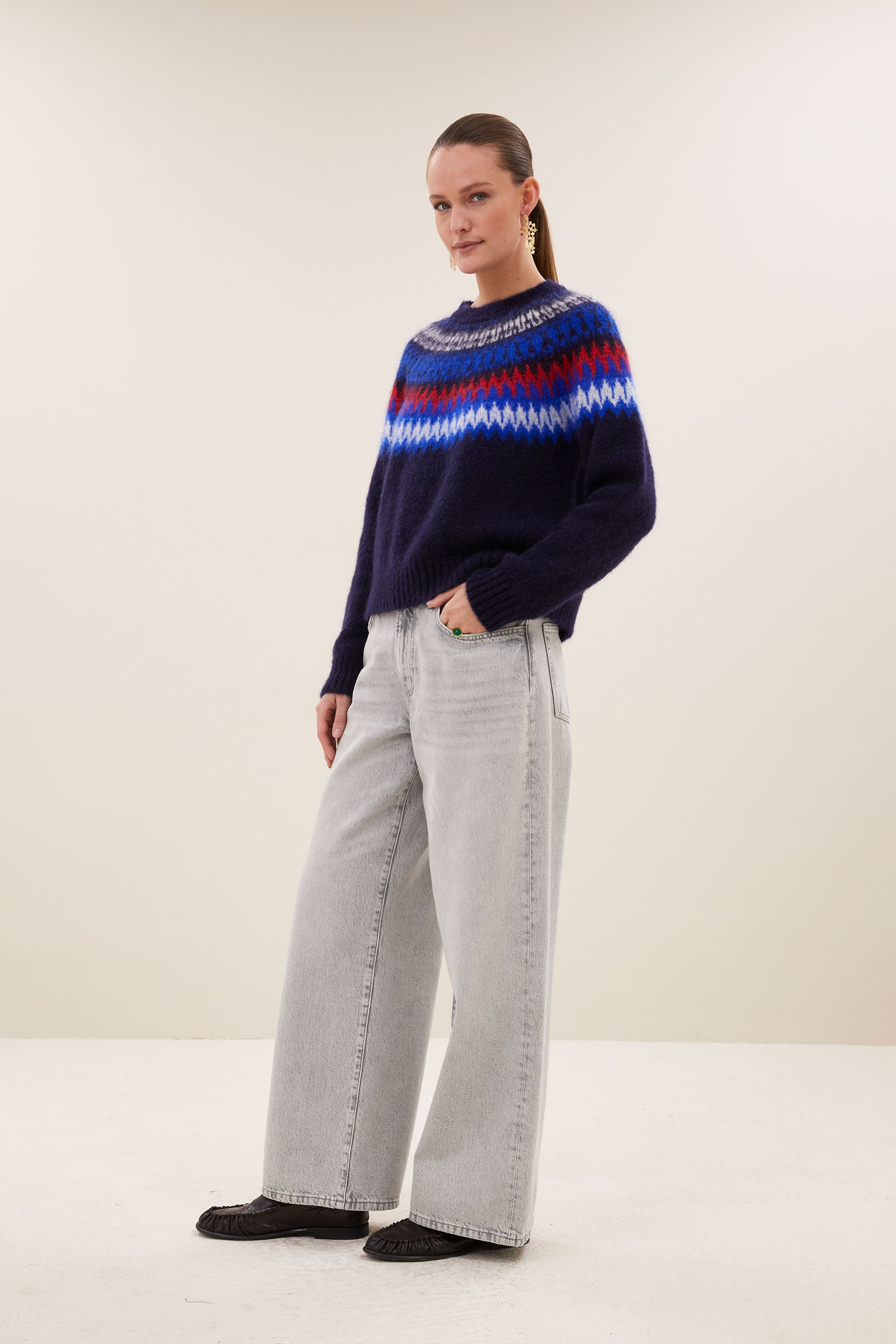 lilo-jeans-light-grey-denim-normale taille-losvallende pasvorm-must-have essential-by-bar-zijaanzicht