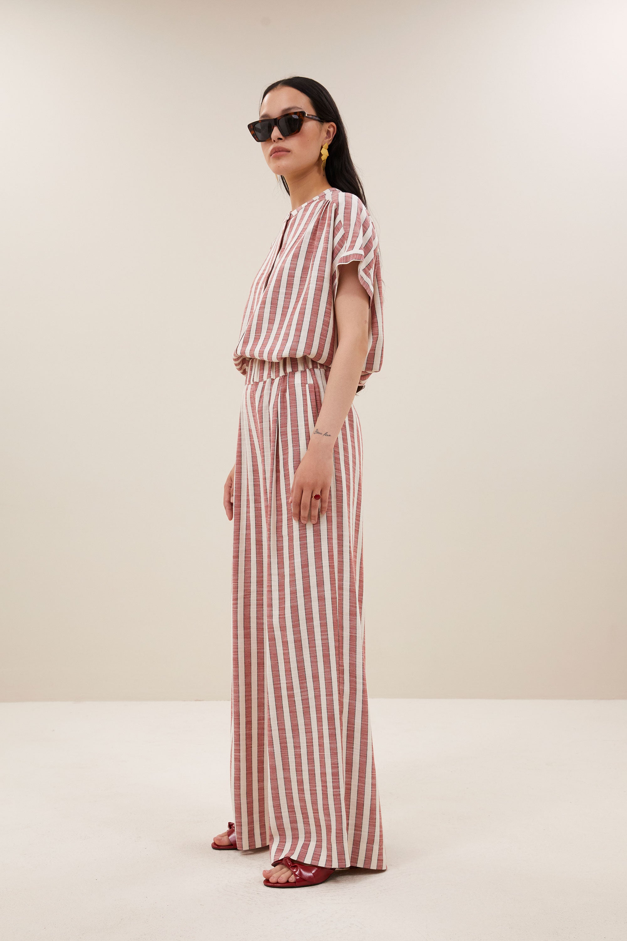 pants-benji-wide-stripe-pants-red-stripe-by-bar-vooraanzicht