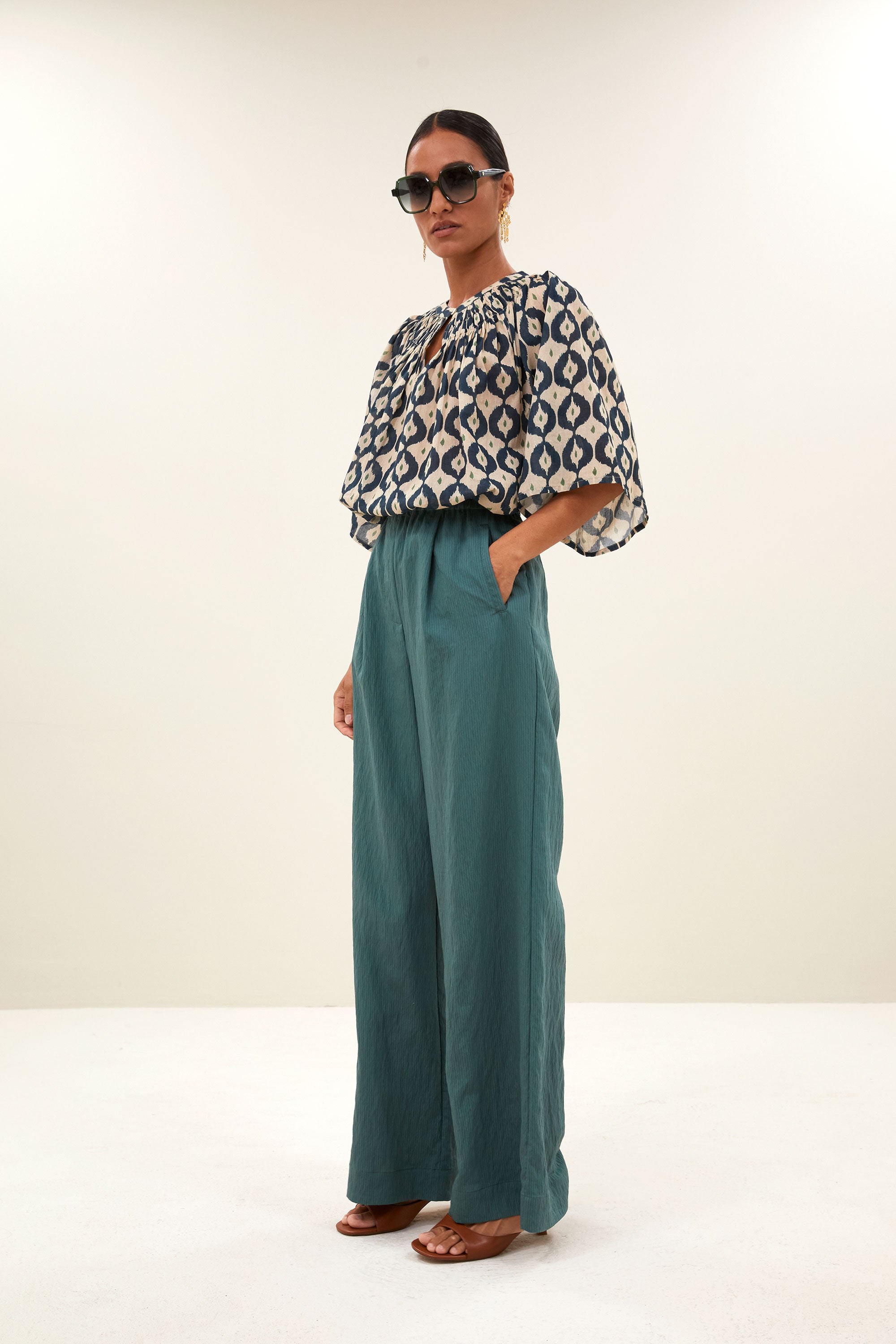 pants-celin-stripe-pants-vintage-green-by-bar-vooraanzicht