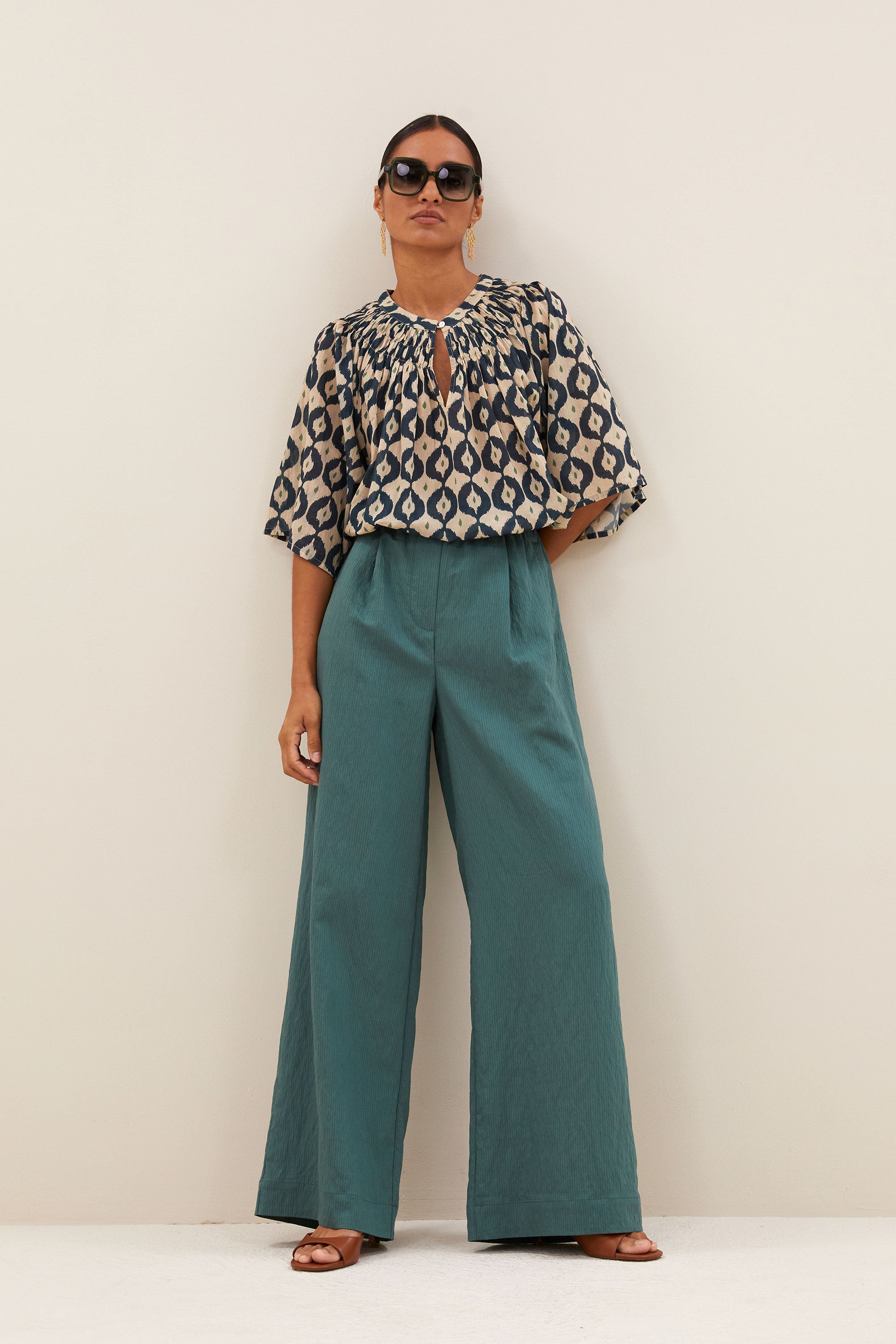pants-celin-stripe-pants-vintage-green-by-bar-achteraanzicht
