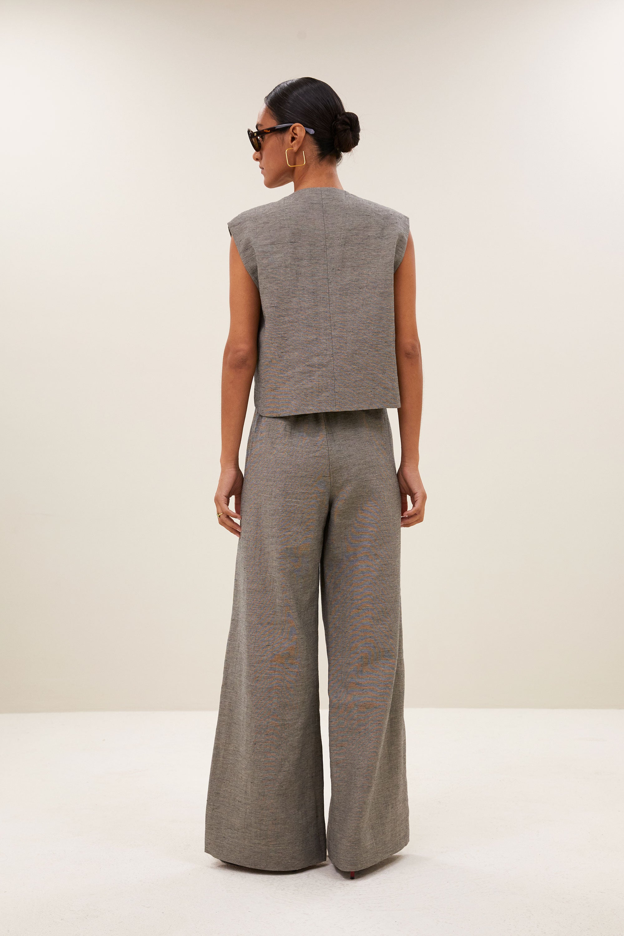 gilet-nori-melange-gilet-charcoal-melee-by-bar-Achteraanzicht