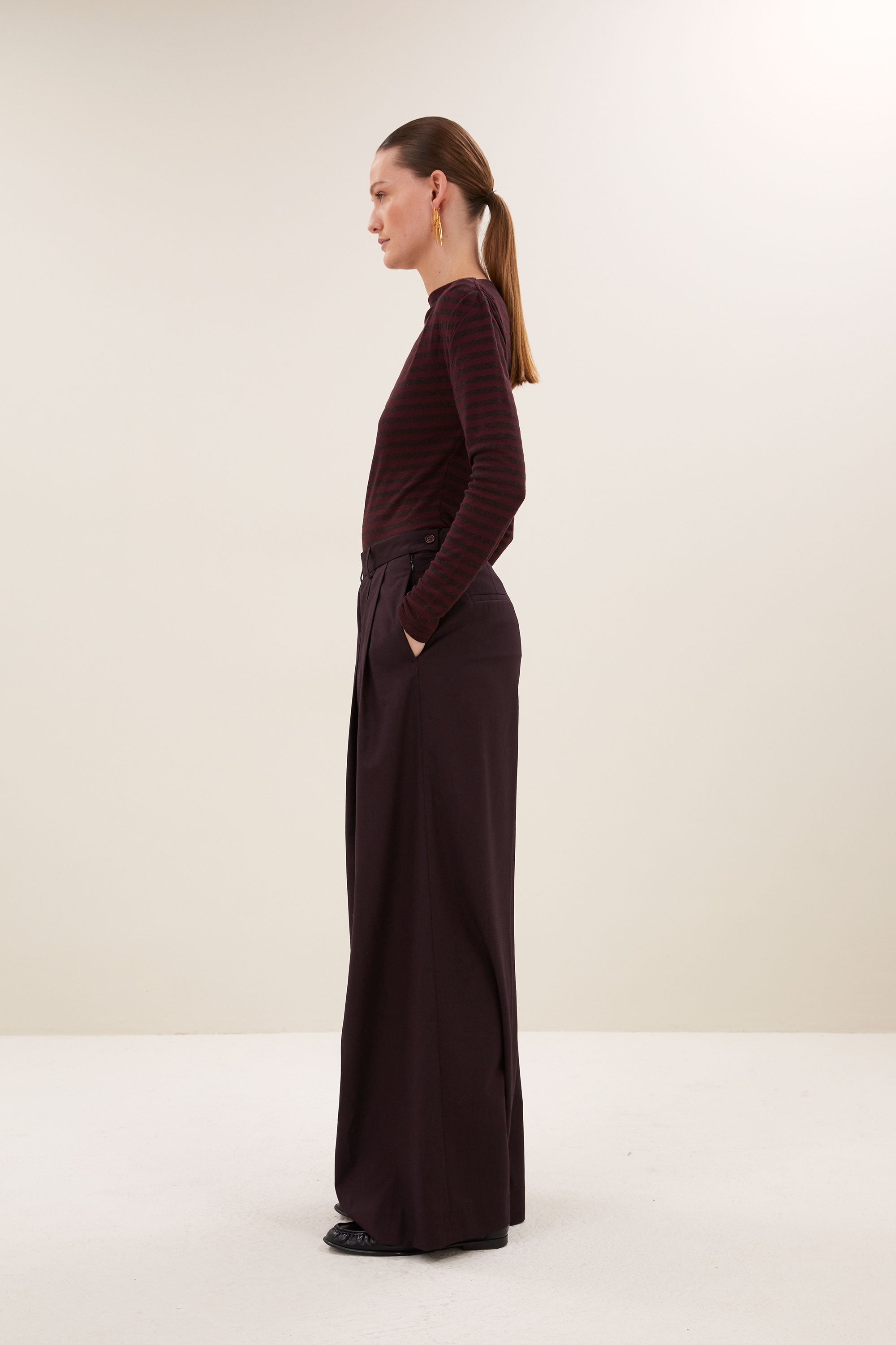 leya-melange-stripe-top-pecan-all-time classic-casual fit-aansluitende fit-by-bar-zijaanzicht