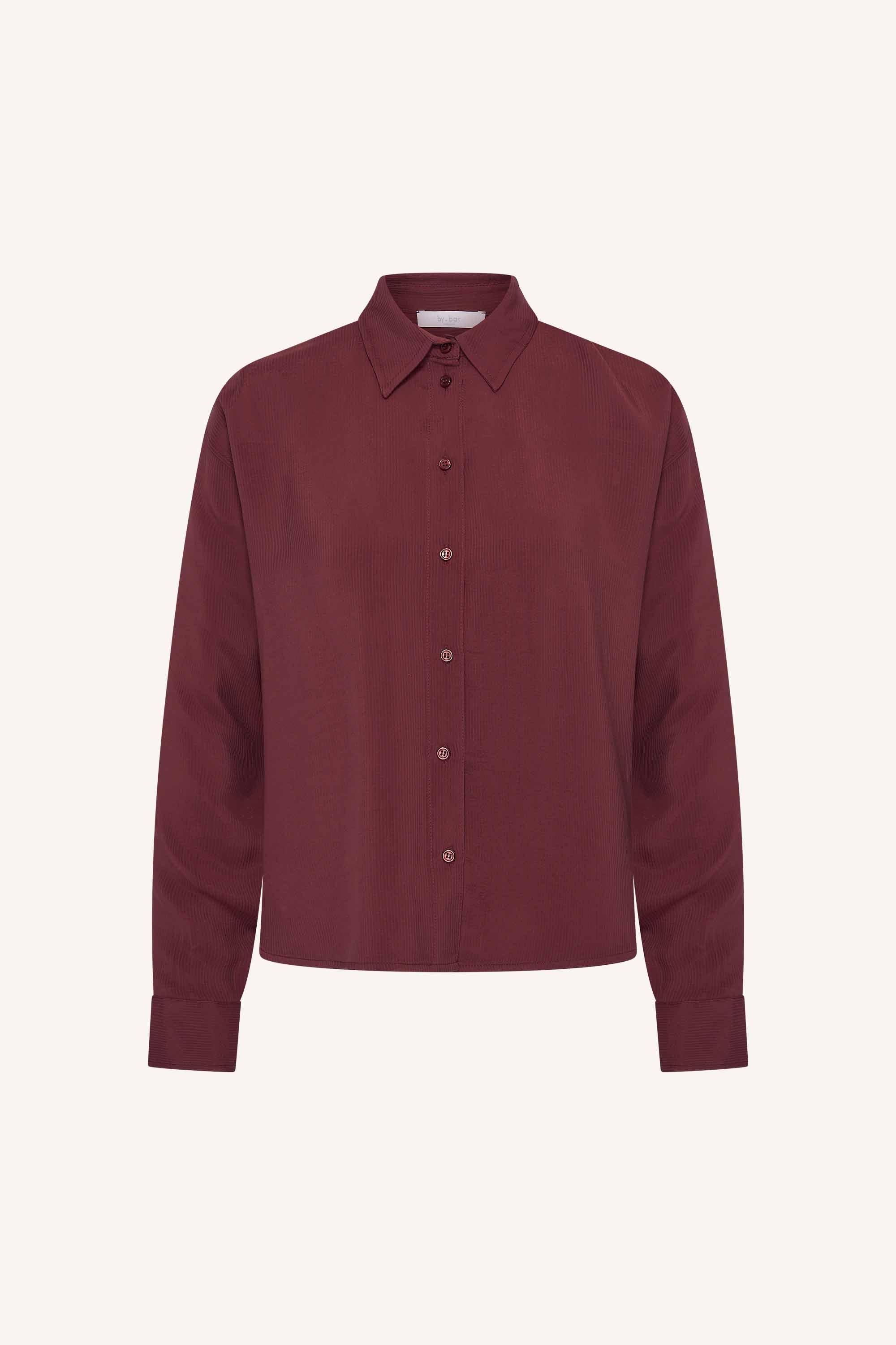 kris-satin-stripe-blouse-pecan-all-time classic-gemaakt door weefspecialist-tijdloze pasvorm-by-bar-productfoto