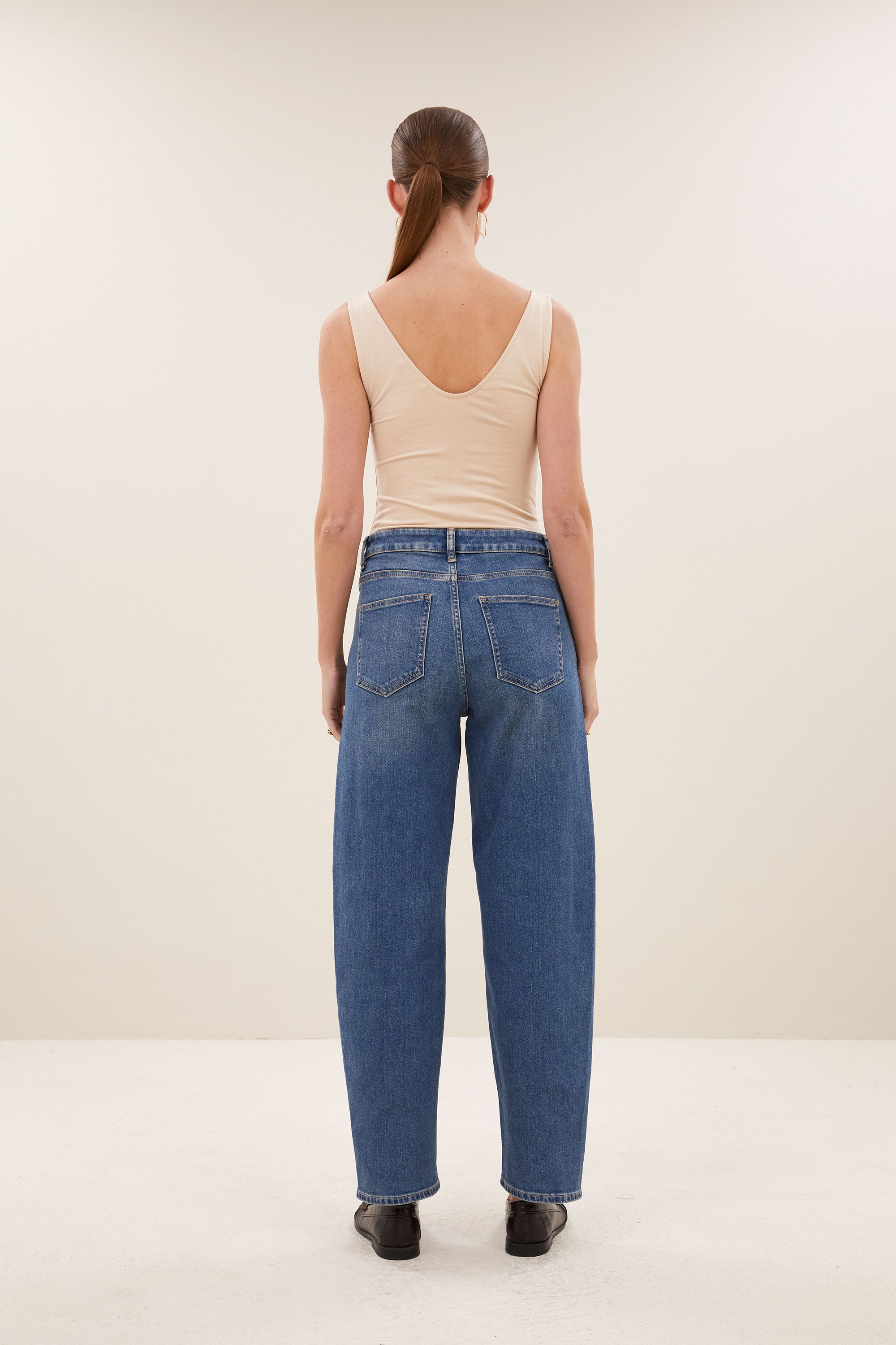 lia-singlet-nude-comfortabele draagervaring-all-time classic-aansluitende fit-by-bar-achteraanzicht