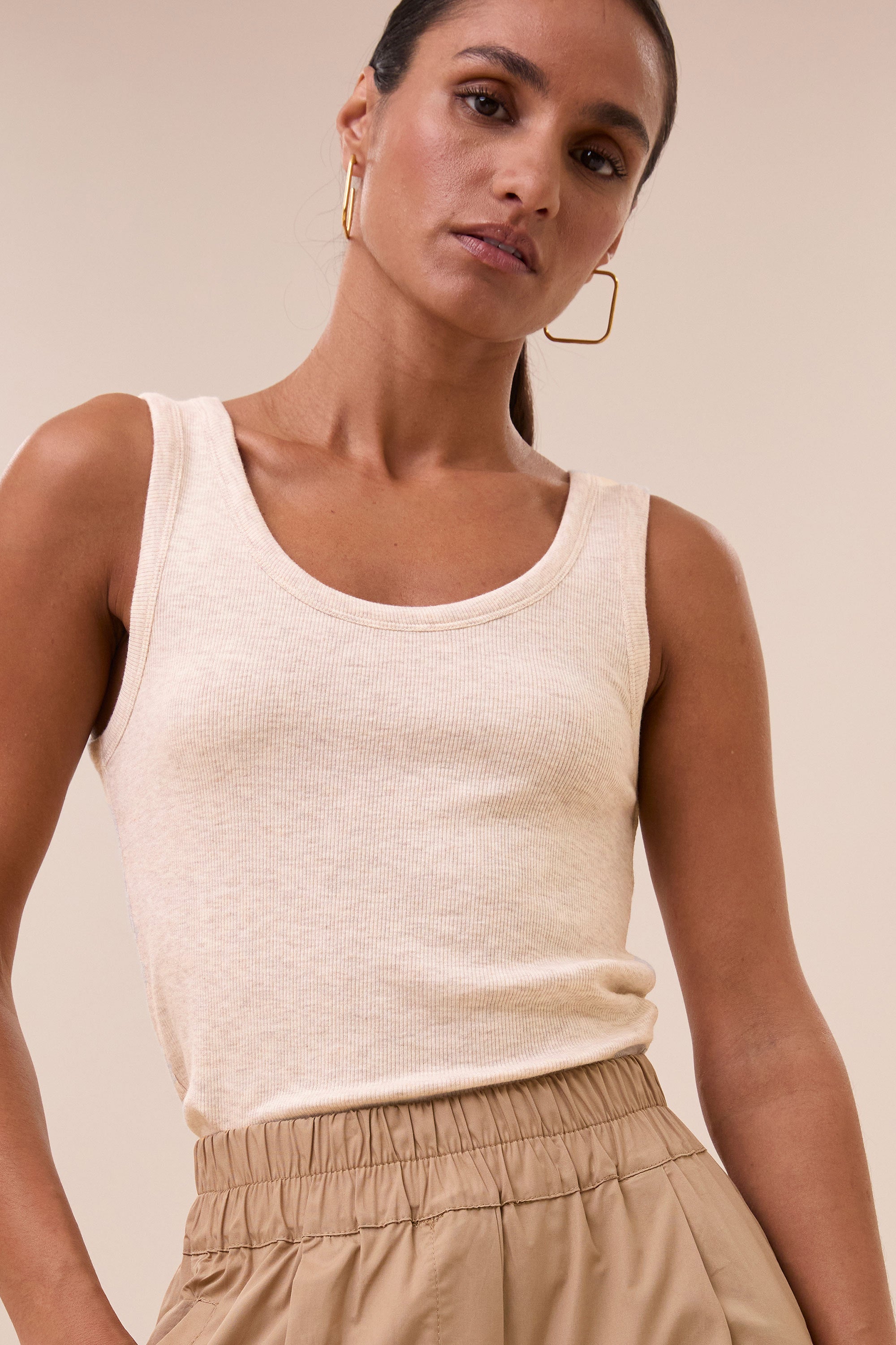 joky-rib-singlet-oyster-all-time classic-aansluitende fit-tijdloze pasvorm-by-bar-detail