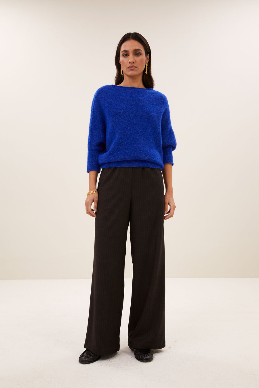kyoto-pullover-queens-blue-alpacamix kwaliteit-all-time classic-ronde halslijn-by-bar-vooraanzicht