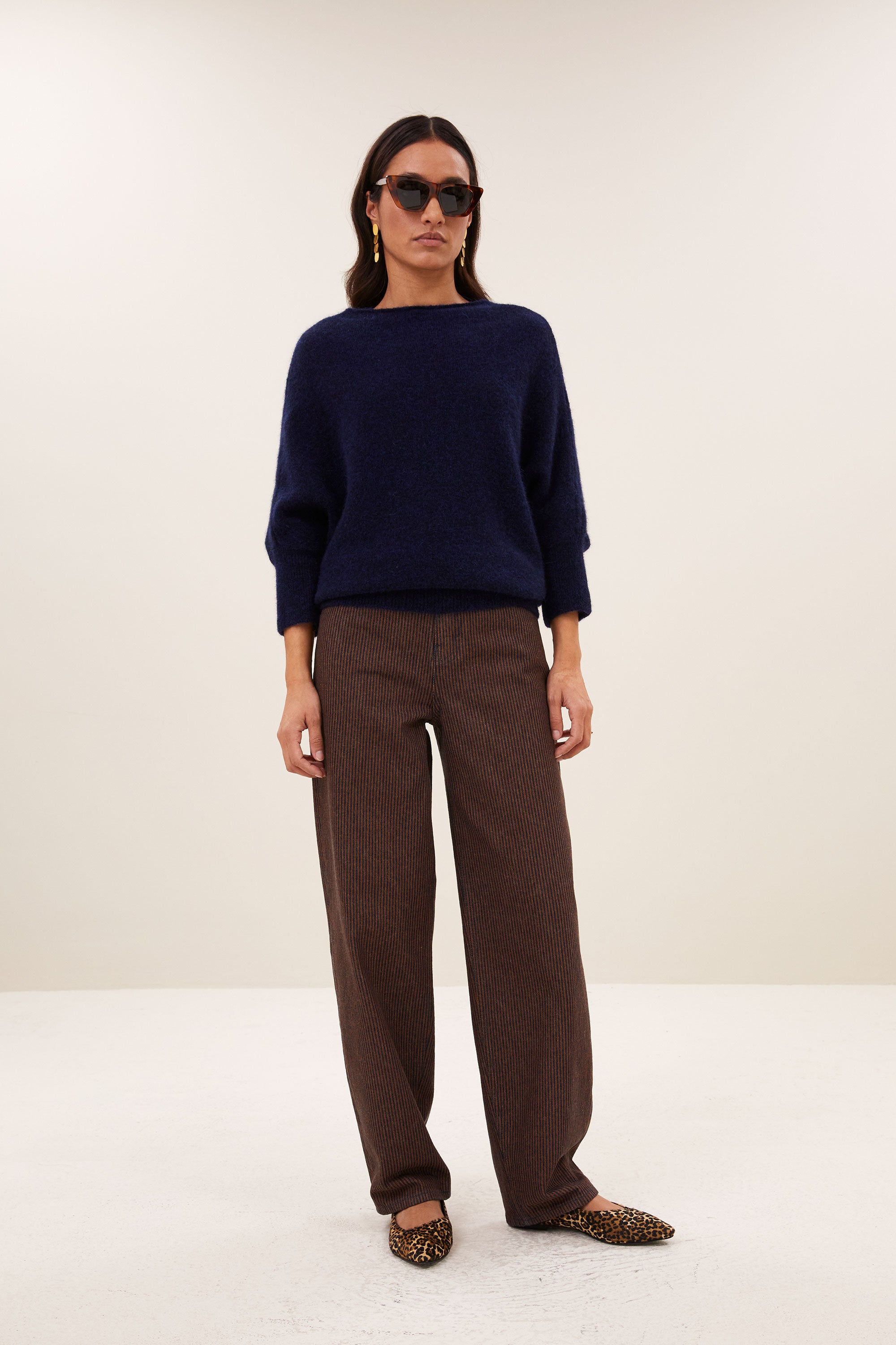 kyoto-pullover-midnight-alpacamix kwaliteit-all-time classic-ronde halslijn-by-bar-sfeerbeeld