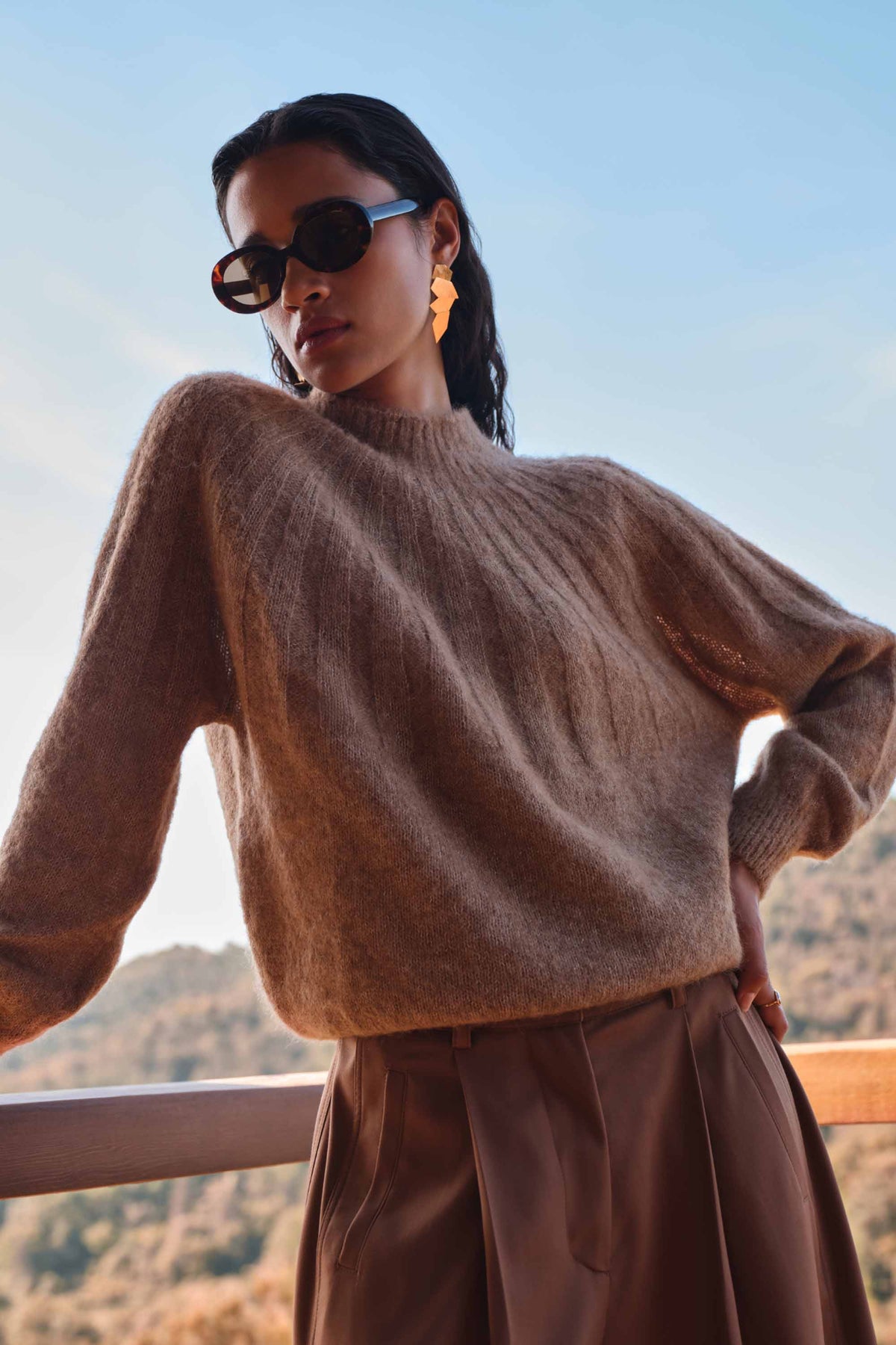 zoe pullover | biscuit melee