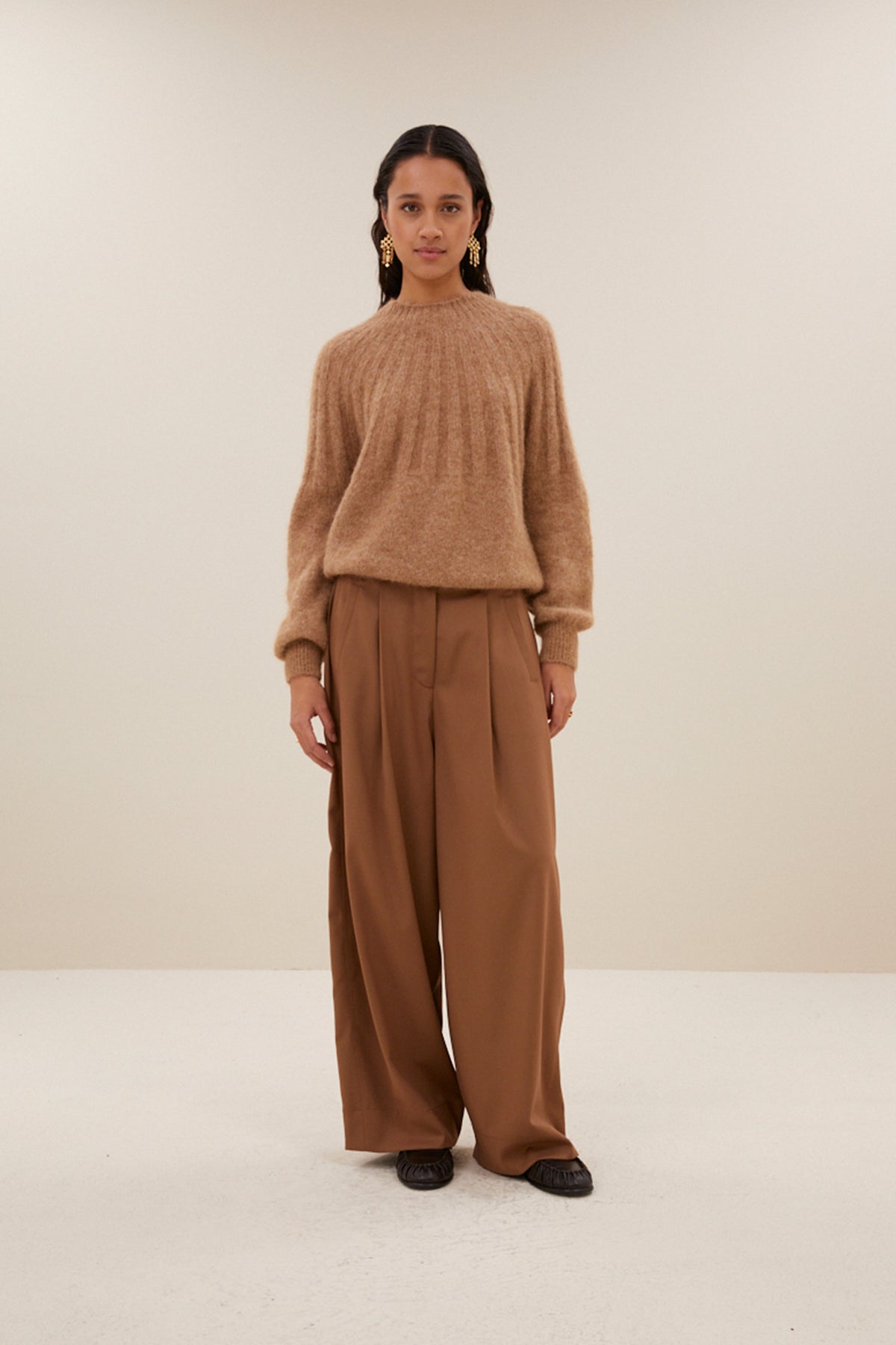 zoe pullover | camel