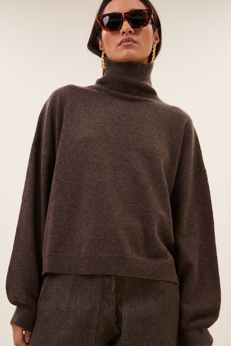 sammie-pullover-biscuit-2-merino wol-all-time classic-comfortabele pasvorm-by-bar-detail