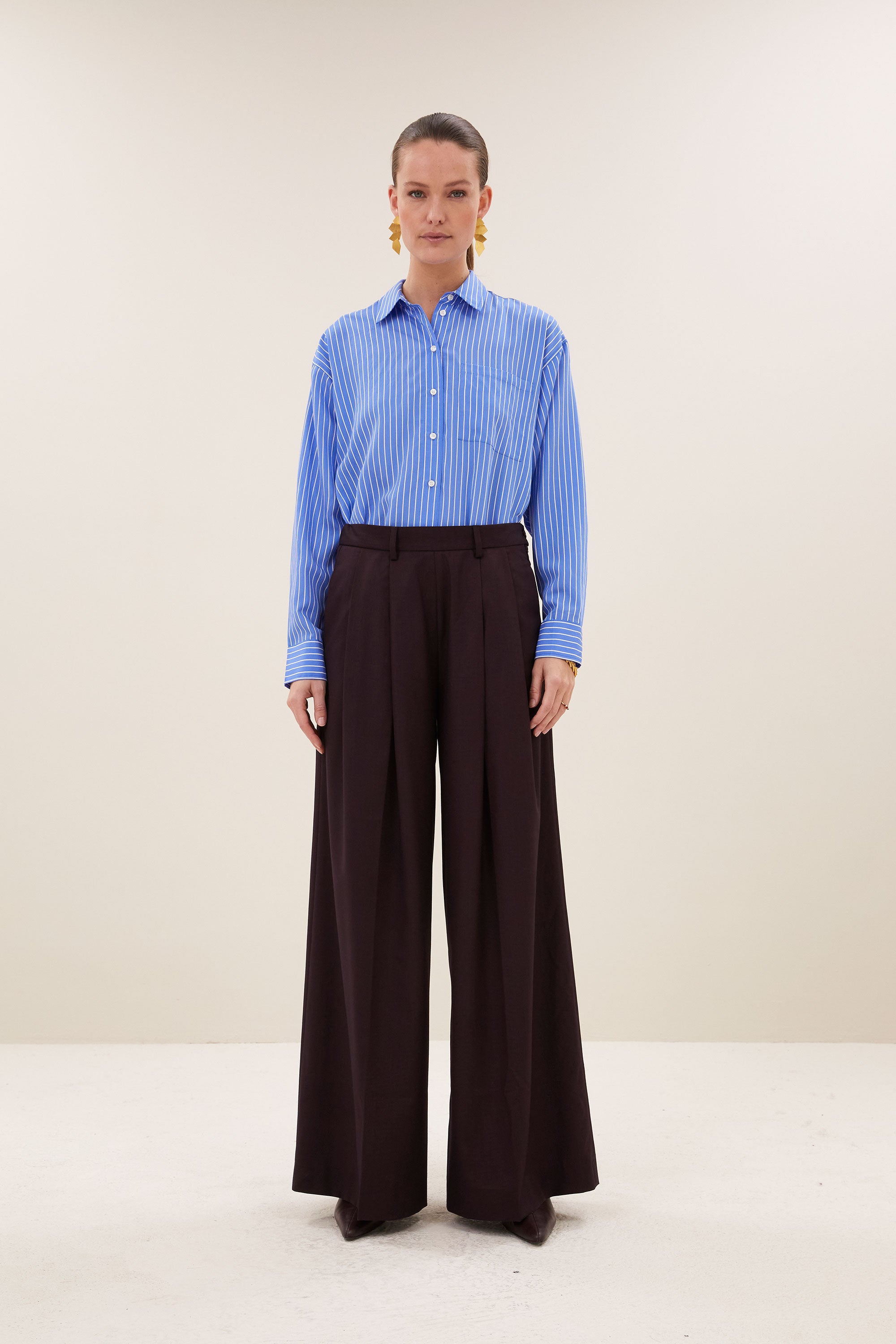sef-pants-dark-wine-all-time classic-blinde ritssluiting-losvallende pasvorm-by-bar-vooraanzicht