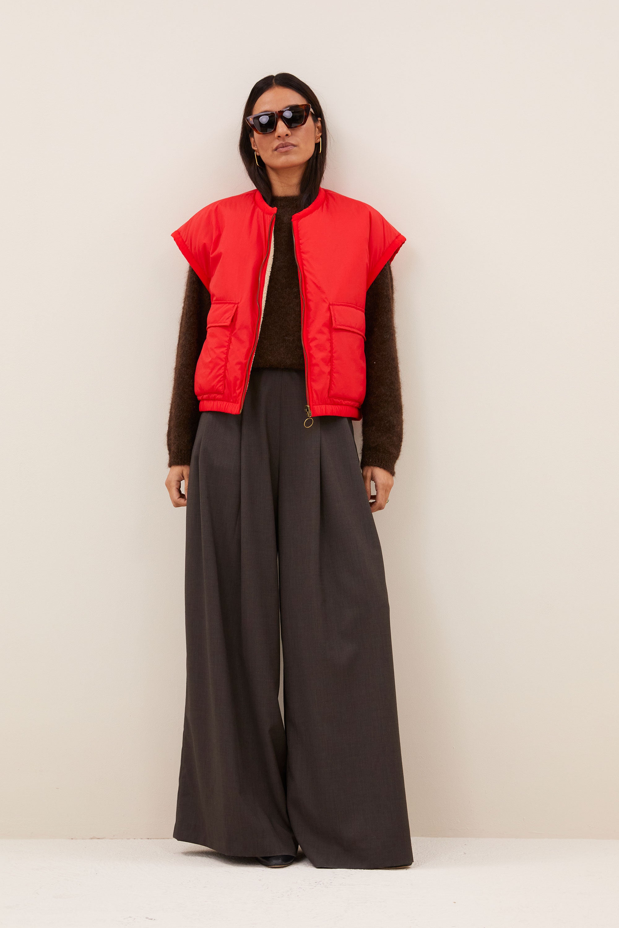 gio-sleeveless-jacket-poppy-red-fleece_pocket_lining-binnenvoering-draagbaar aan beide zijden-by-bar-extra