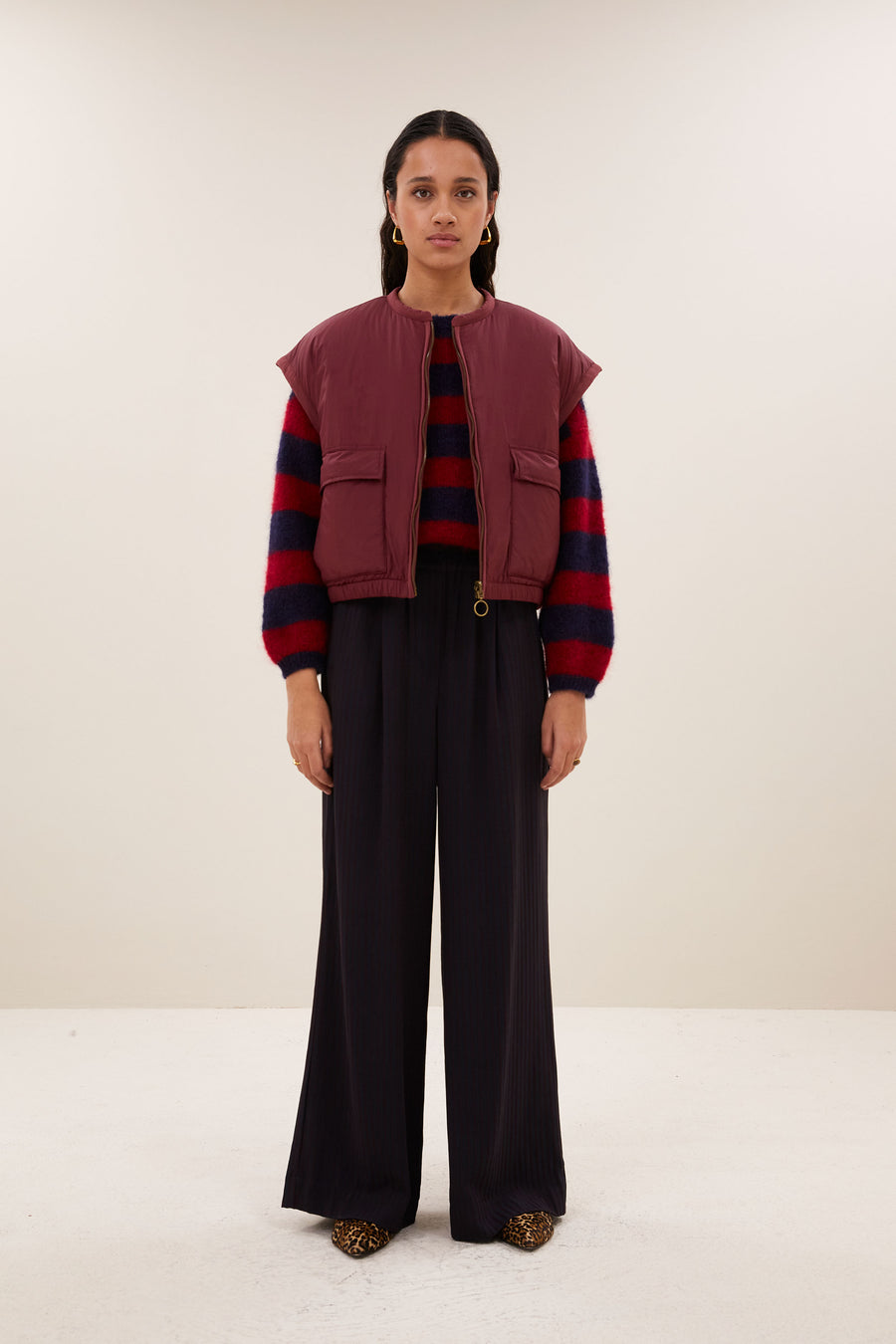 gio sleeveless jacket | wine