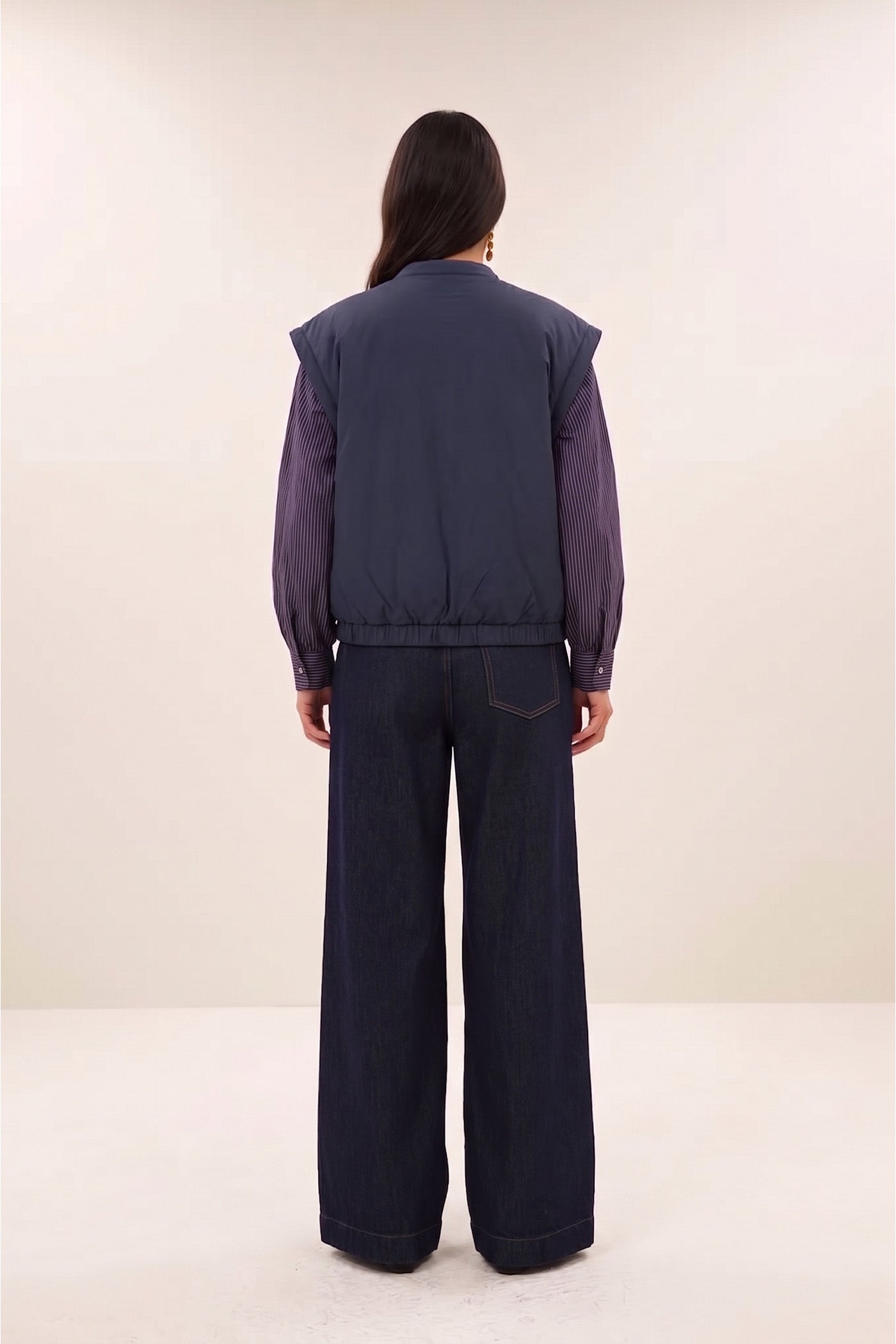 gio sleeveless jacket | midnight