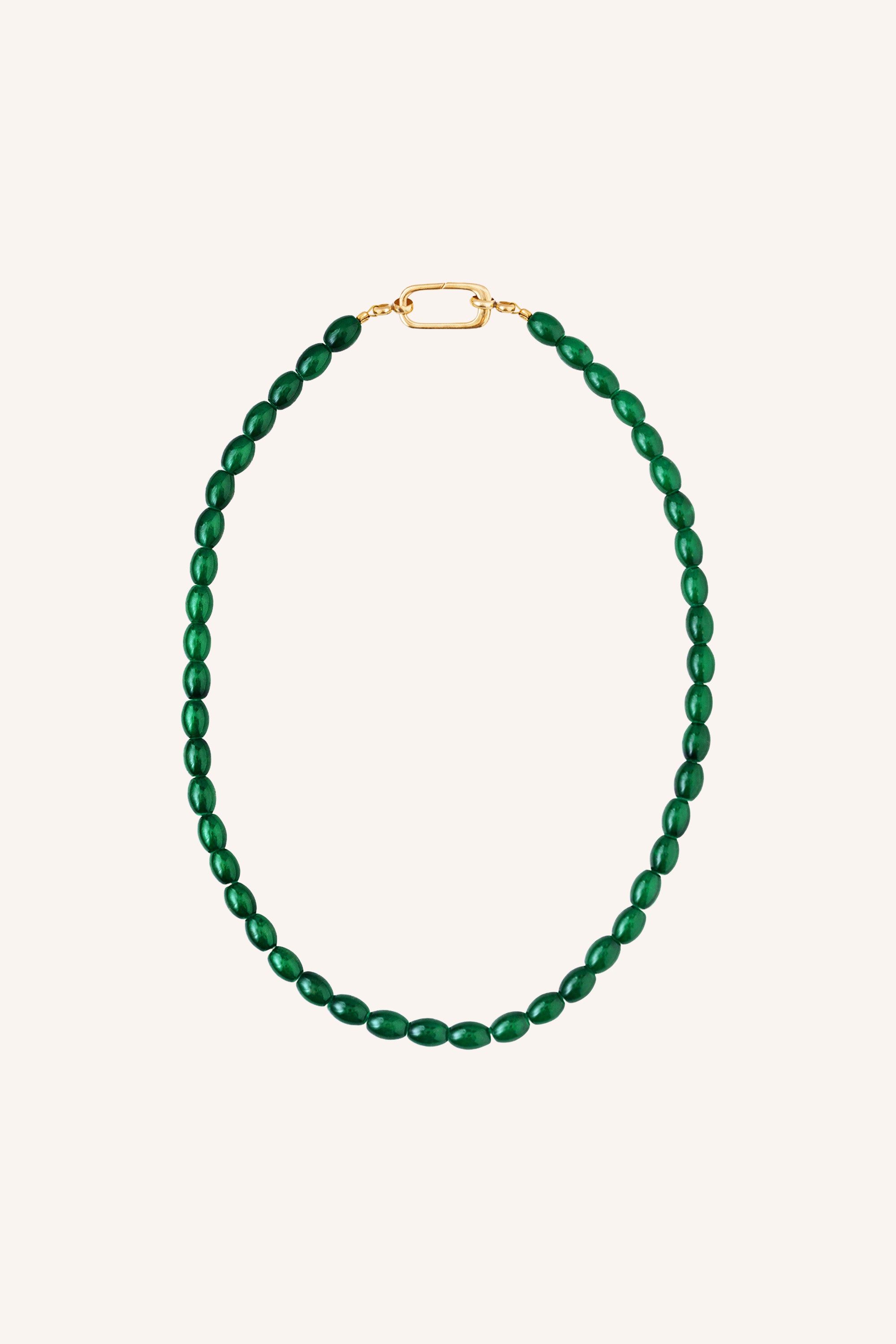 yumi-necklace-emerald-green-gold plated-all-time classic-by-bar-sfeerbeeld