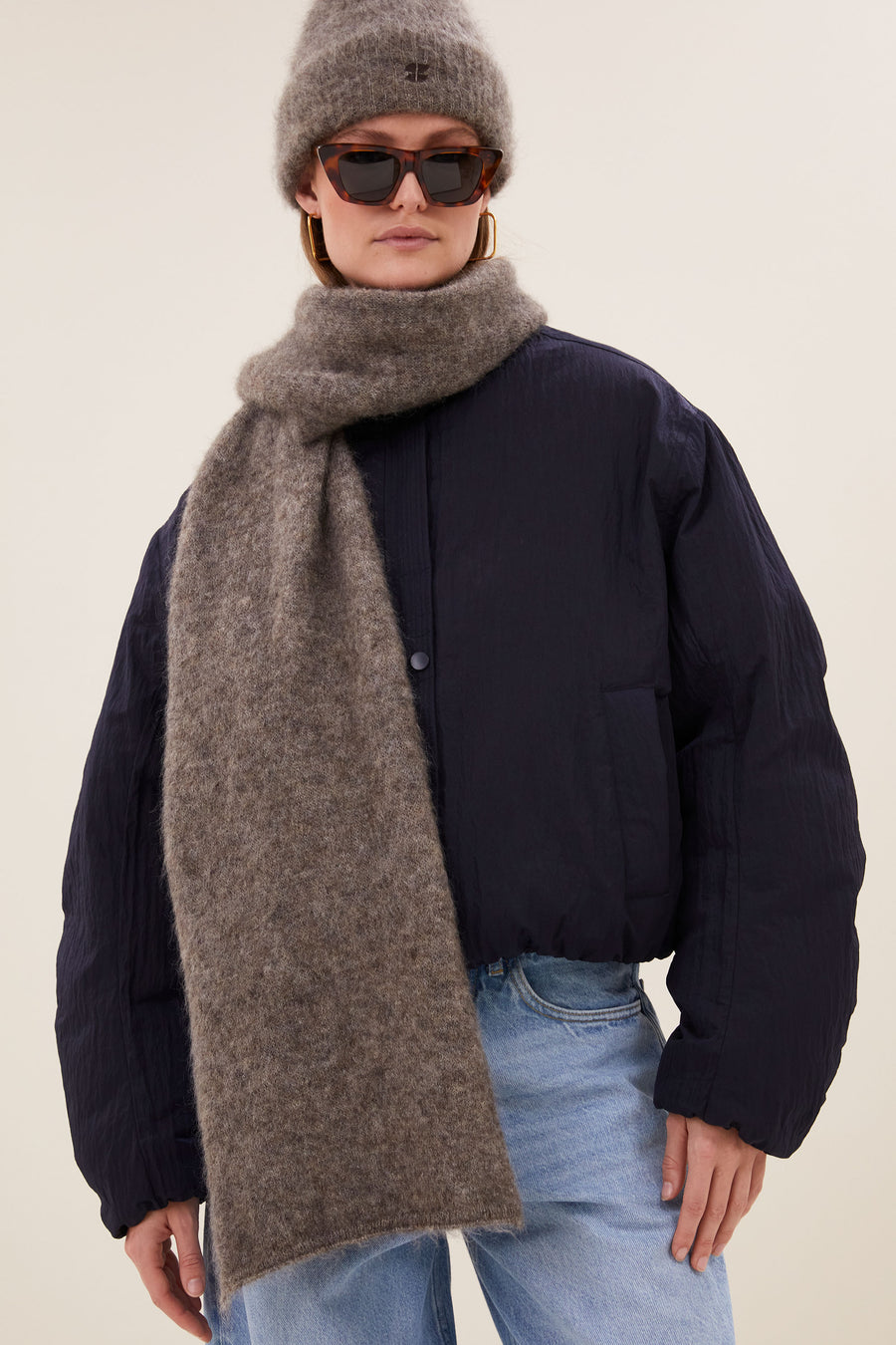 leah-norton-scarf-dark-biscuit-alpacamix kwaliteit-all-time classic-by-bar-vooraanzicht