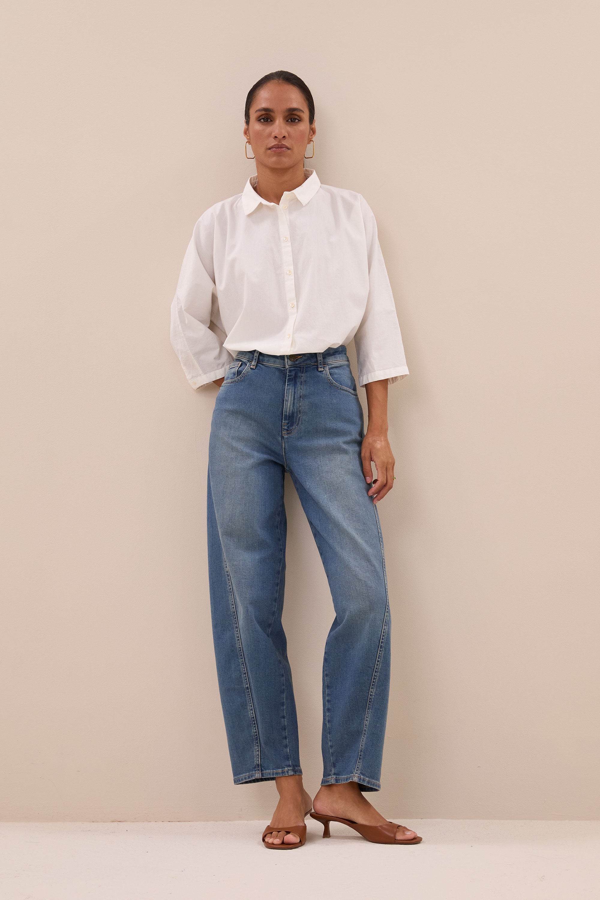 norel-poplin-blouse-white-knoopsluiting-comfortabele pasvorm-katoen kwaliteit-by-bar-extra