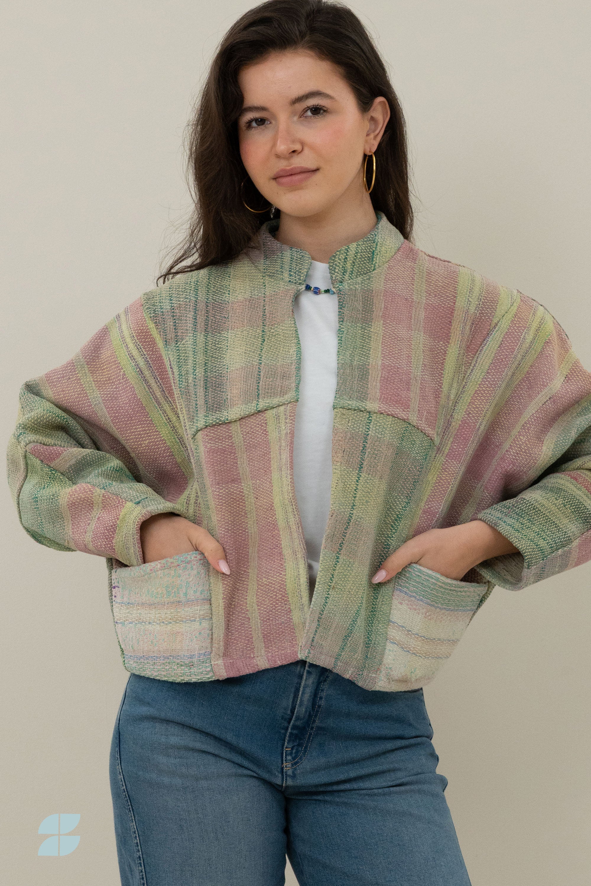 blossom-antic-jacket-agra-h-2-elk item is uniek-must-have essential-draagbaar aan beide zijden-by-bar-sfeerbeeld