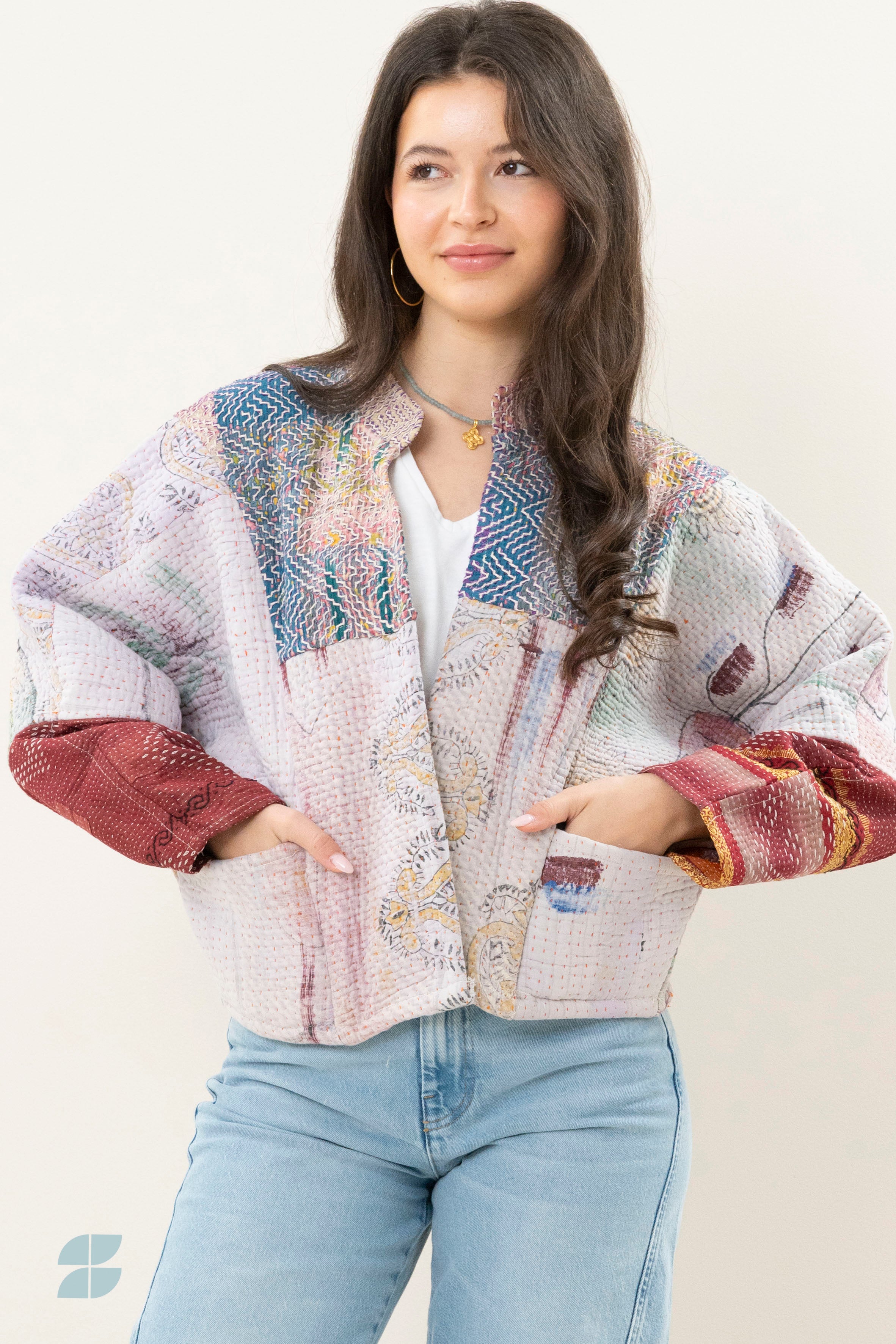blossom-antic-jacket-vadodara-c-1-elk item is uniek-must-have essential-draagbaar aan beide zijden-by-bar-sfeerbeeld
