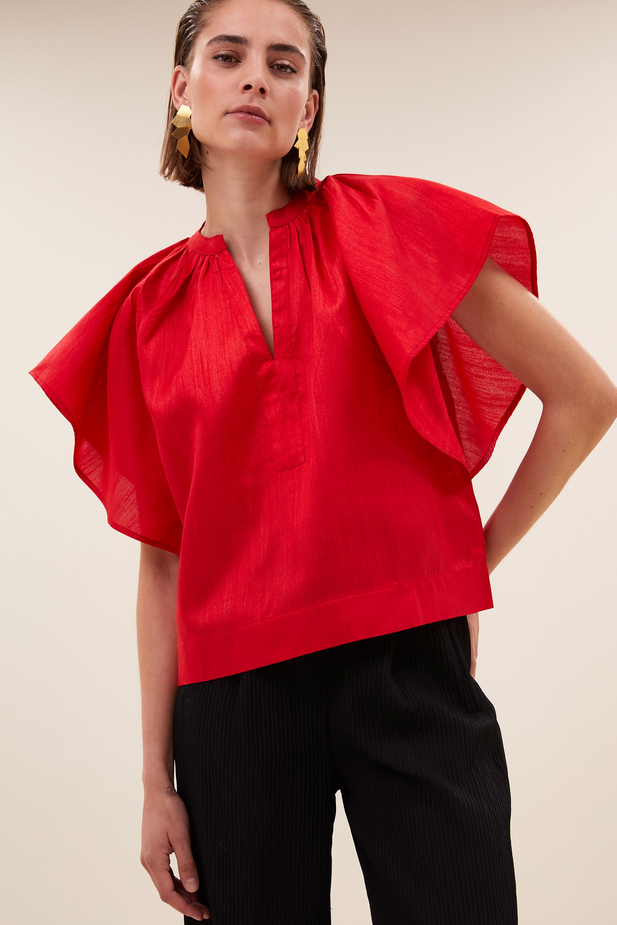 vina festive blouse | lipstick