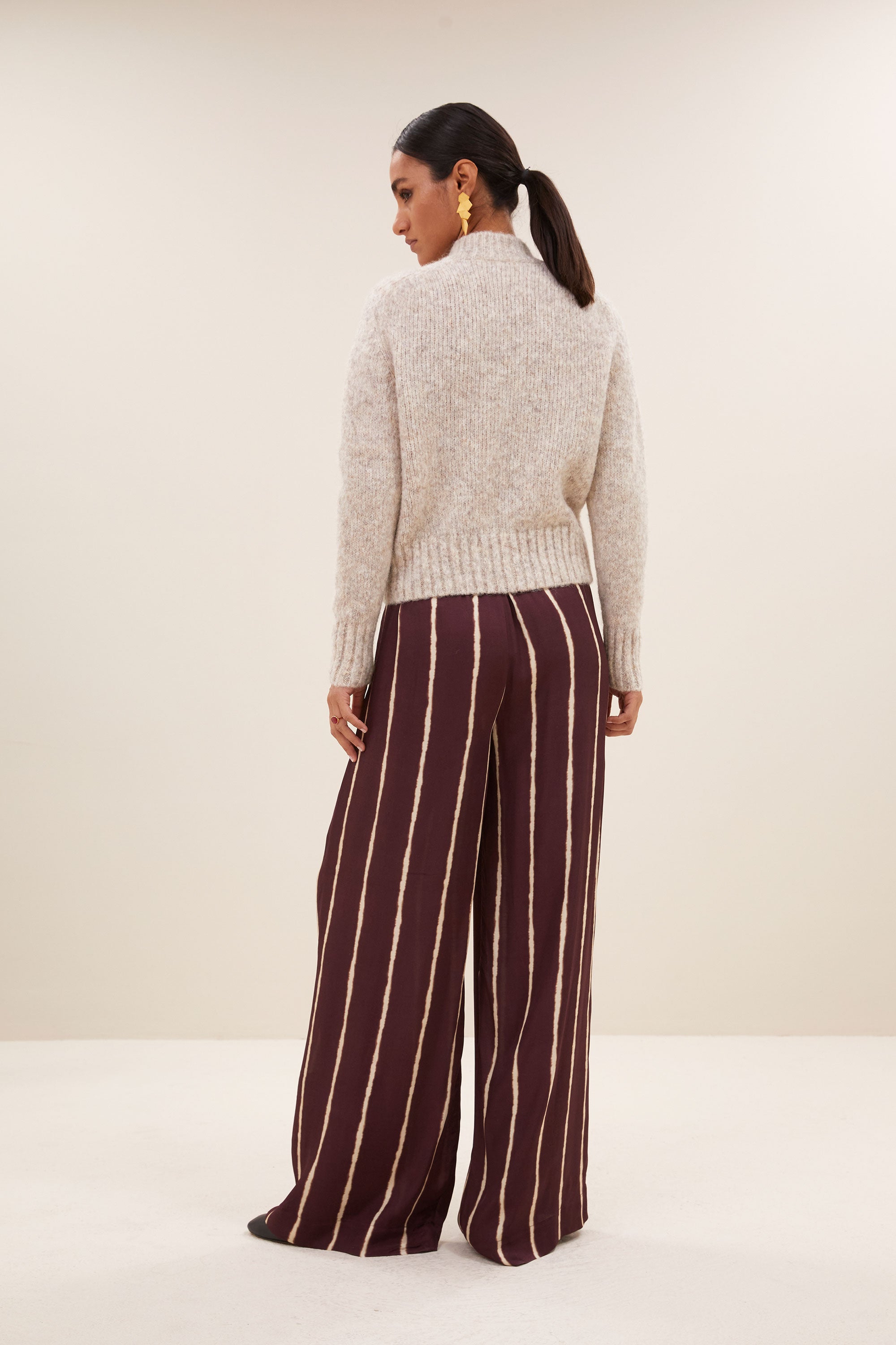 jonas zipp cardigan - stone melee, korte fit, all-time classic, ritssluiting - by-bar - achteraanzicht