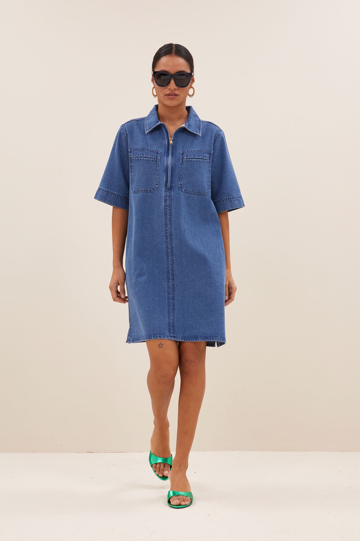 dress-philipe-denim-dress-medium-denim-1-by-bar-Achteraanzicht
