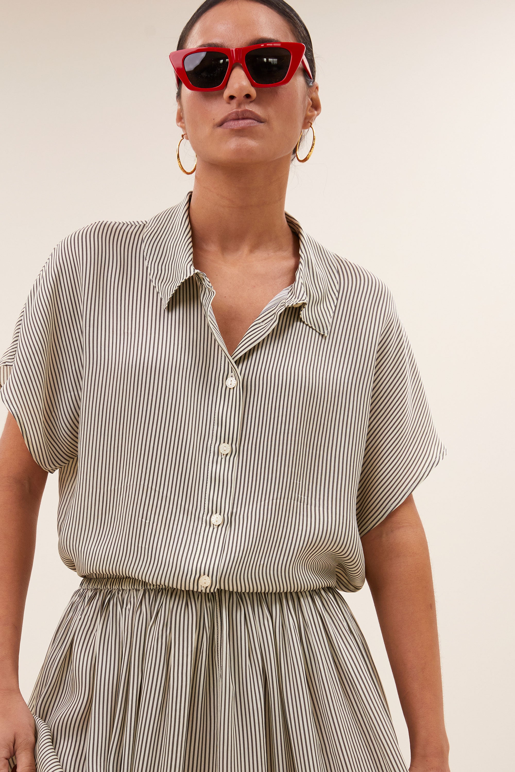 reva-viscose-stripe-skirt-graphite-stripe-print-losvallende pasvorm-maxi rok-viscose kwaliteit-by-bar-detail