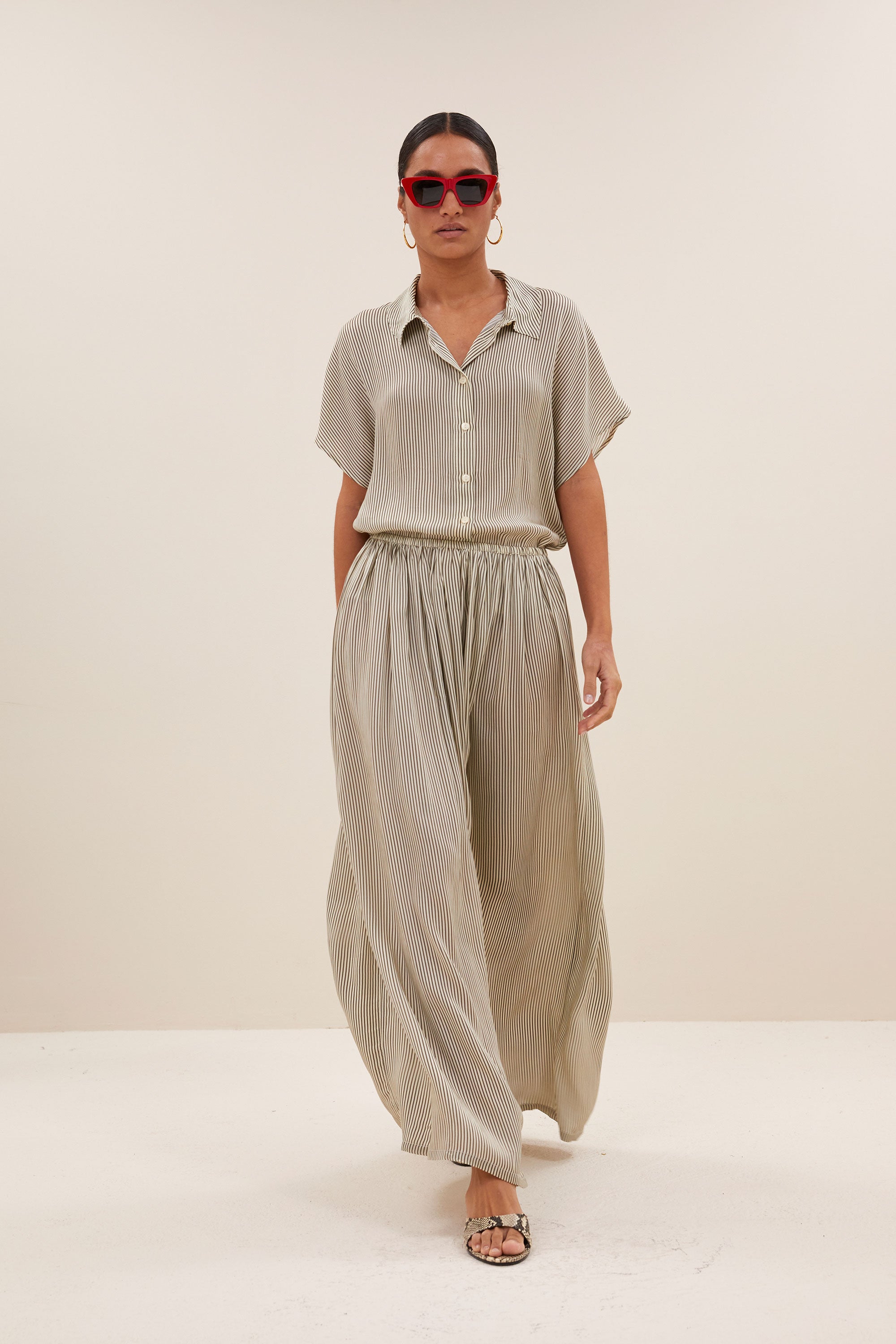 reva-viscose-stripe-skirt-graphite-stripe-print-losvallende pasvorm-maxi rok-viscose kwaliteit-by-bar-extra