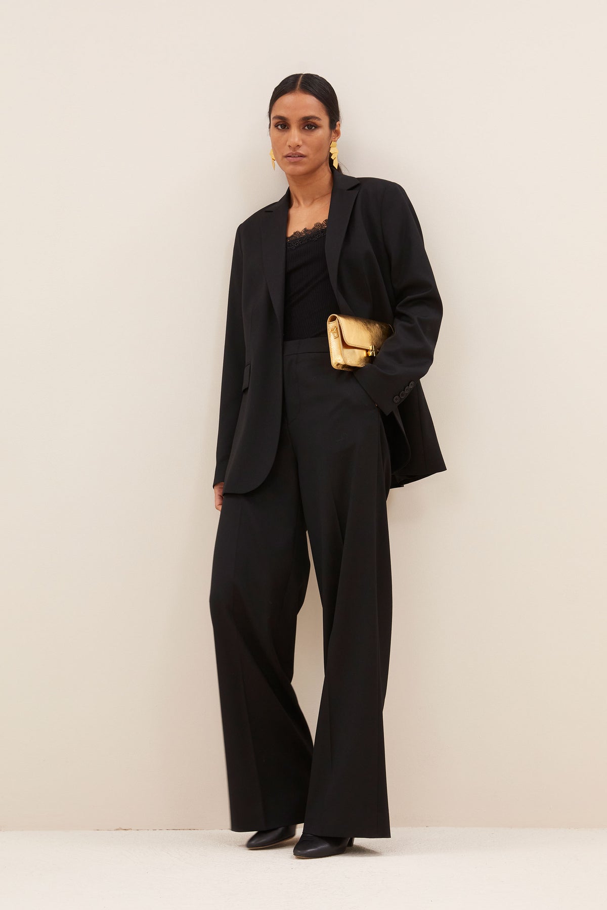loua gloss bag | metallic gold
