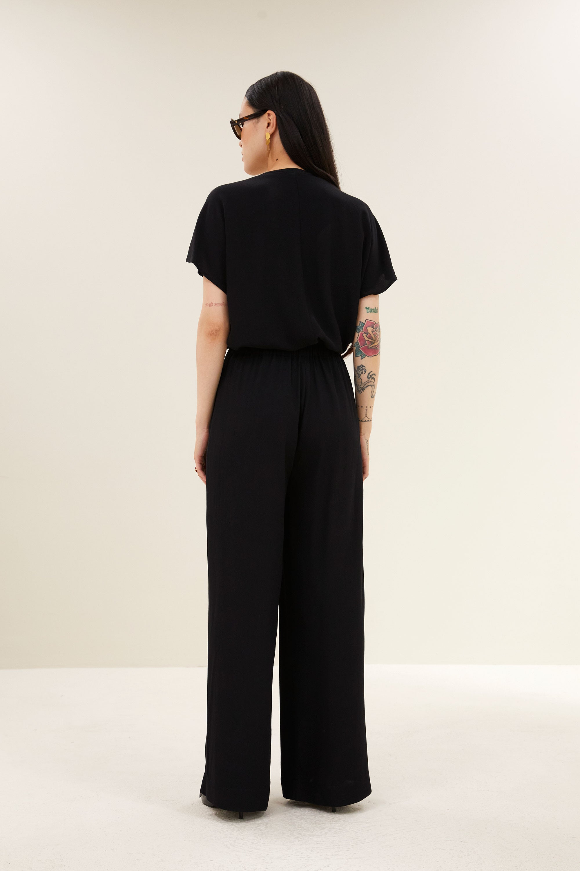 blouse-moon-viscose-blouse-jet-black-by-bar-zijaanzicht