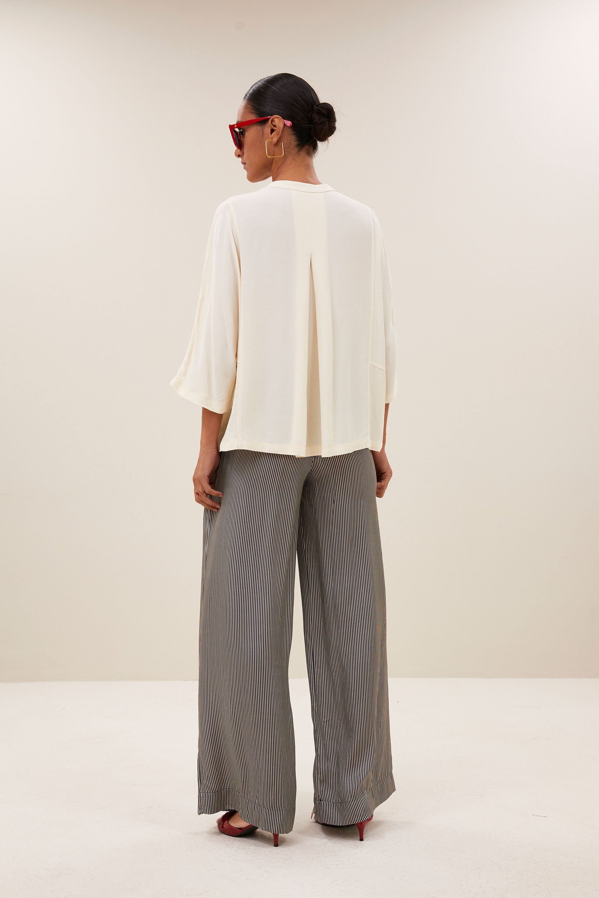 blouse-siem-viscose-blouse-cream-by-bar-zijaanzicht