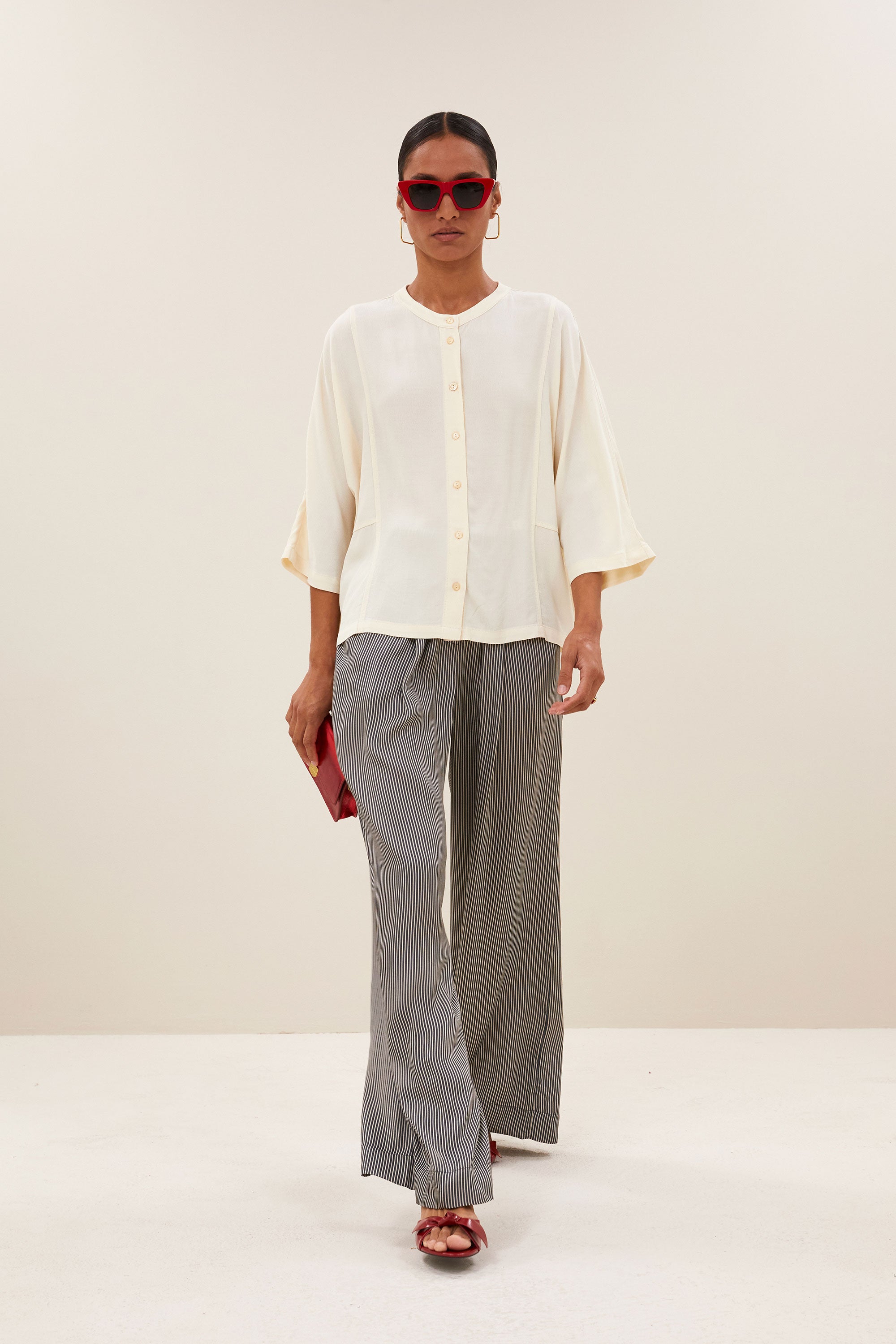 blouse-siem-viscose-blouse-cream-by-bar-achteraanzicht