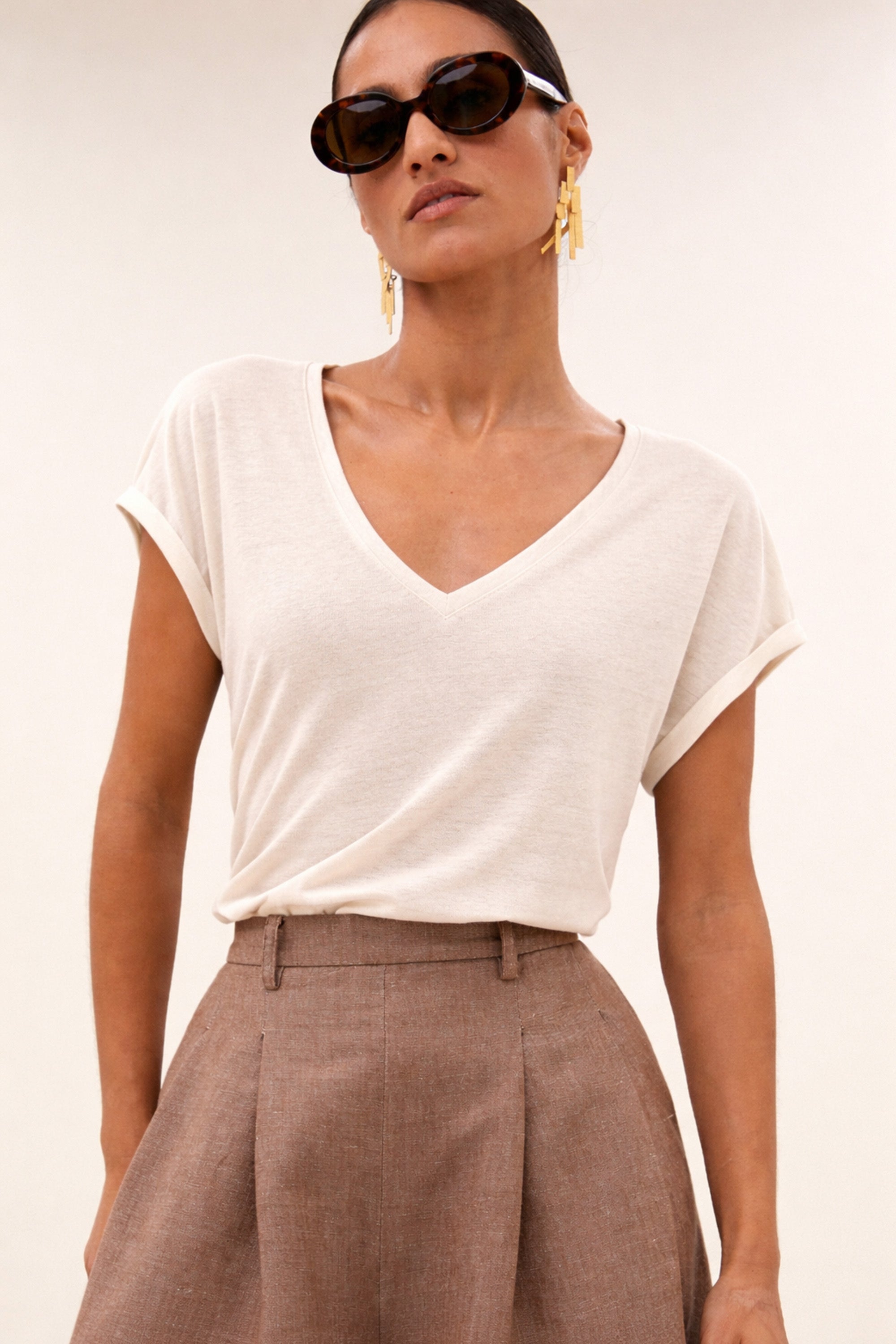 momi-linen-top-oyster-casual fit-normale pasvorm-v-halslijn-by-bar-detail