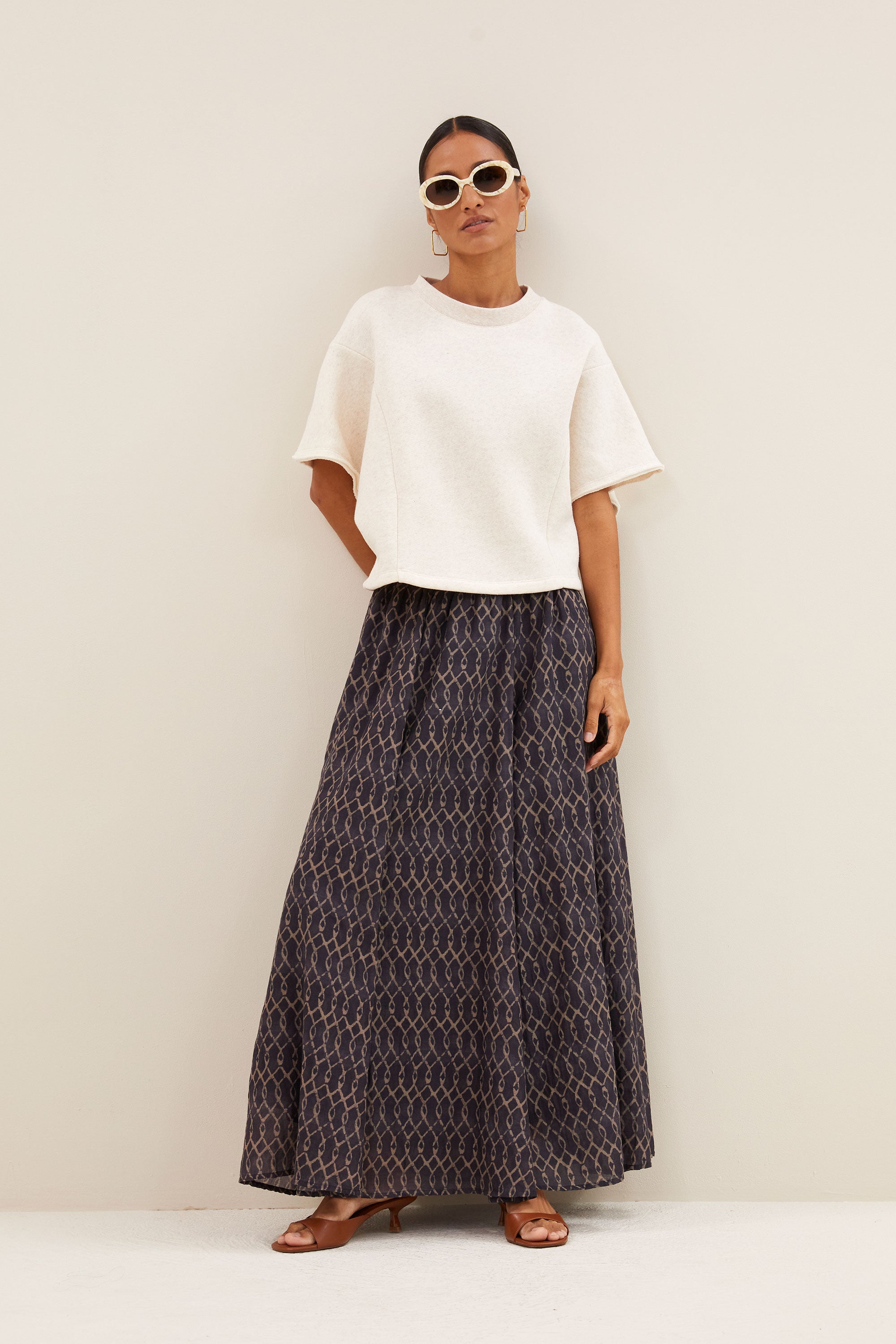blouse-ally-blouse-off-white-by-bar-detail