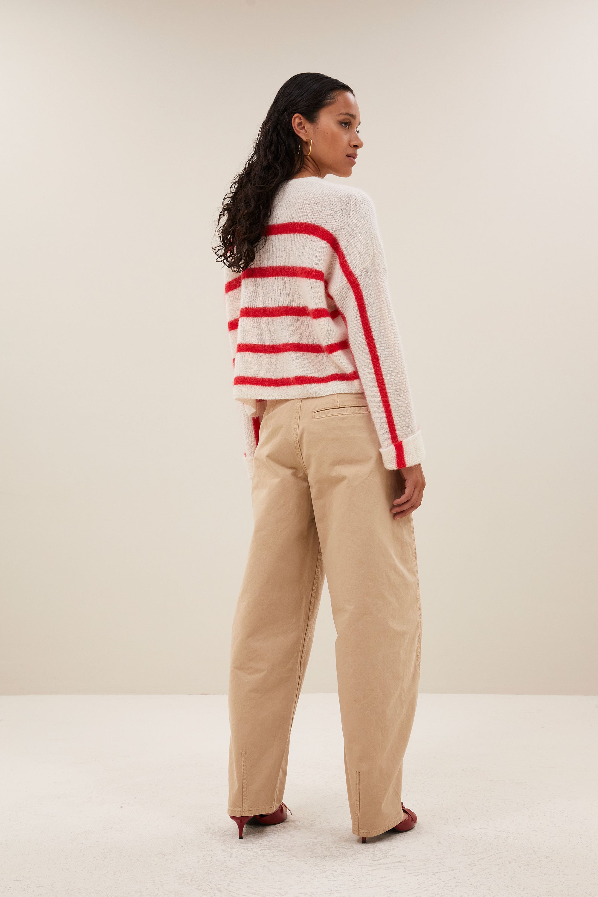 vide-stripe-pullover-lollipop-stripe-korte fit-verlaagde schoudernaden-losvallende pasvorm-by-bar-achteraanzicht