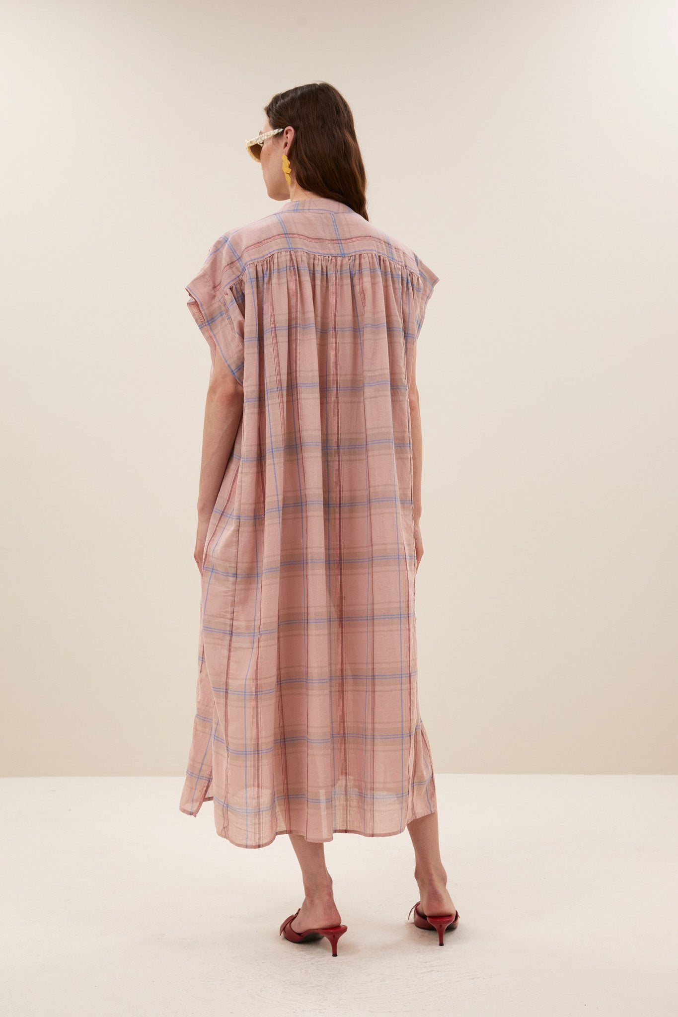 dress-bali-dress-stone-blue-by-bar-achteraanzicht