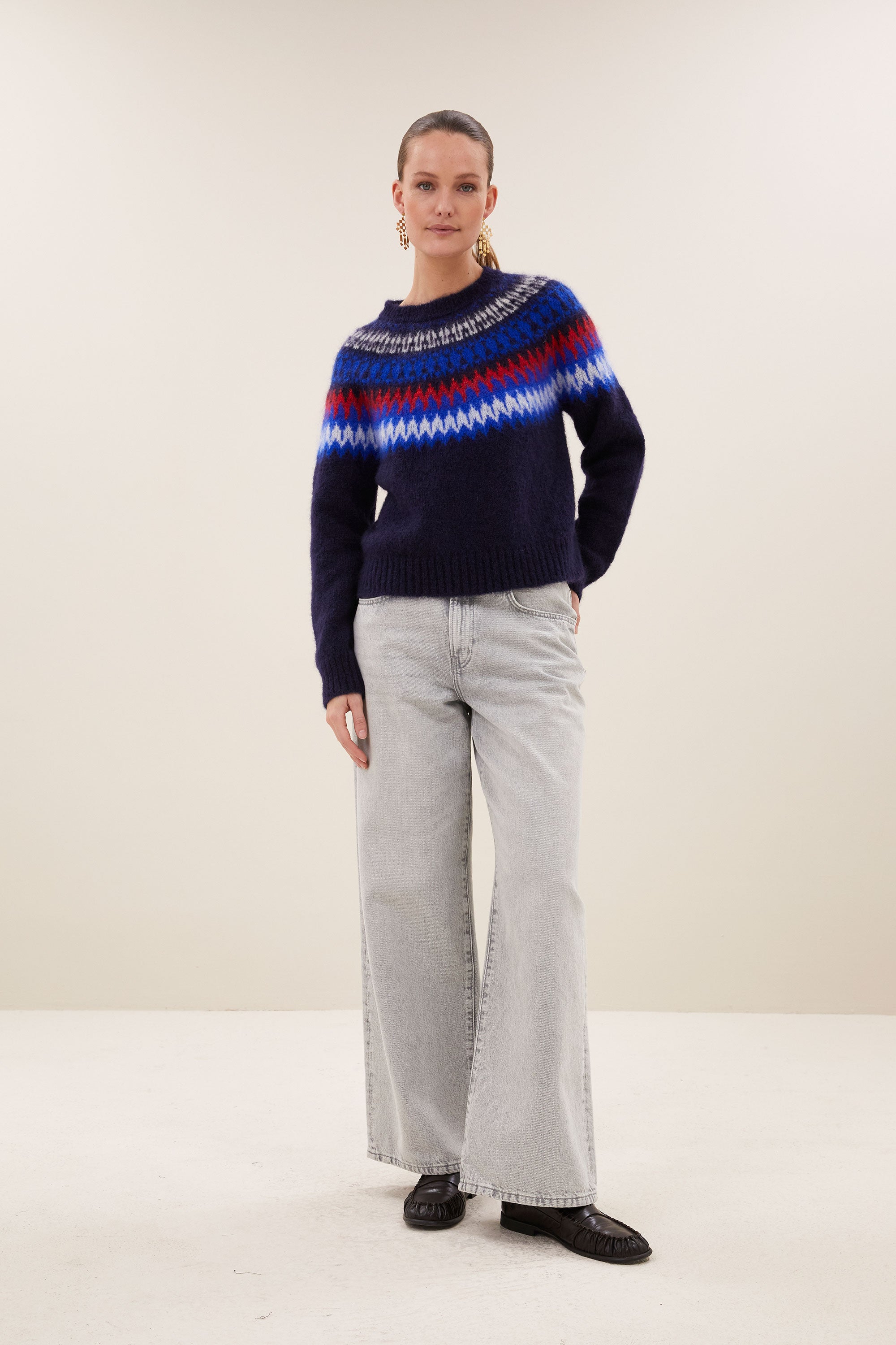 lilo-jeans-light-grey-denim-normale taille-losvallende pasvorm-must-have essential-by-bar-sfeerbeeld