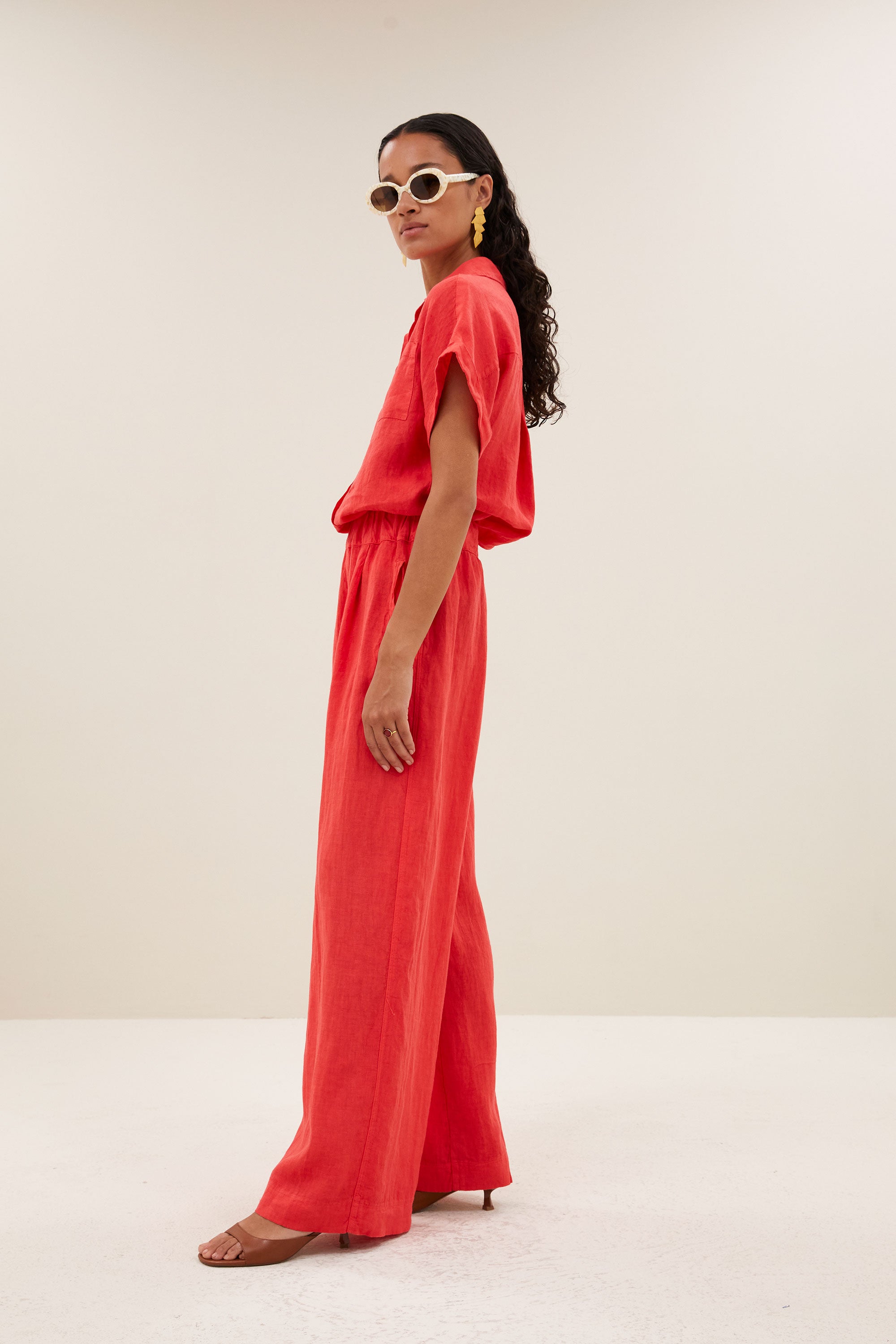 benji-linen-pants-lipstick-all-time classic-comfortabele pasvorm-must-have essential-by-bar-zijaanzicht