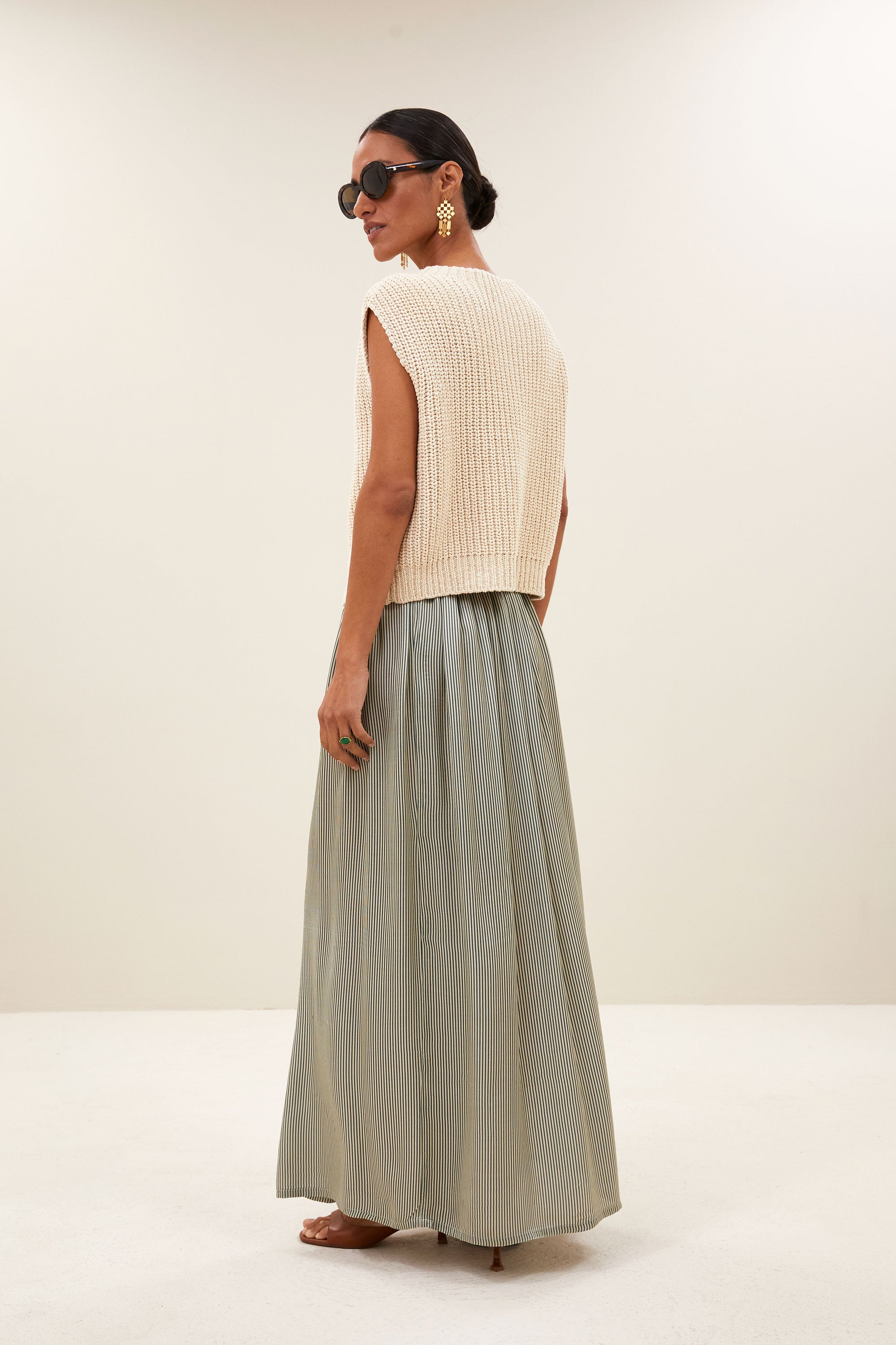 skirt-reva-viscose-stripe-skirt-green-stripe-by-bar-zijaanzicht