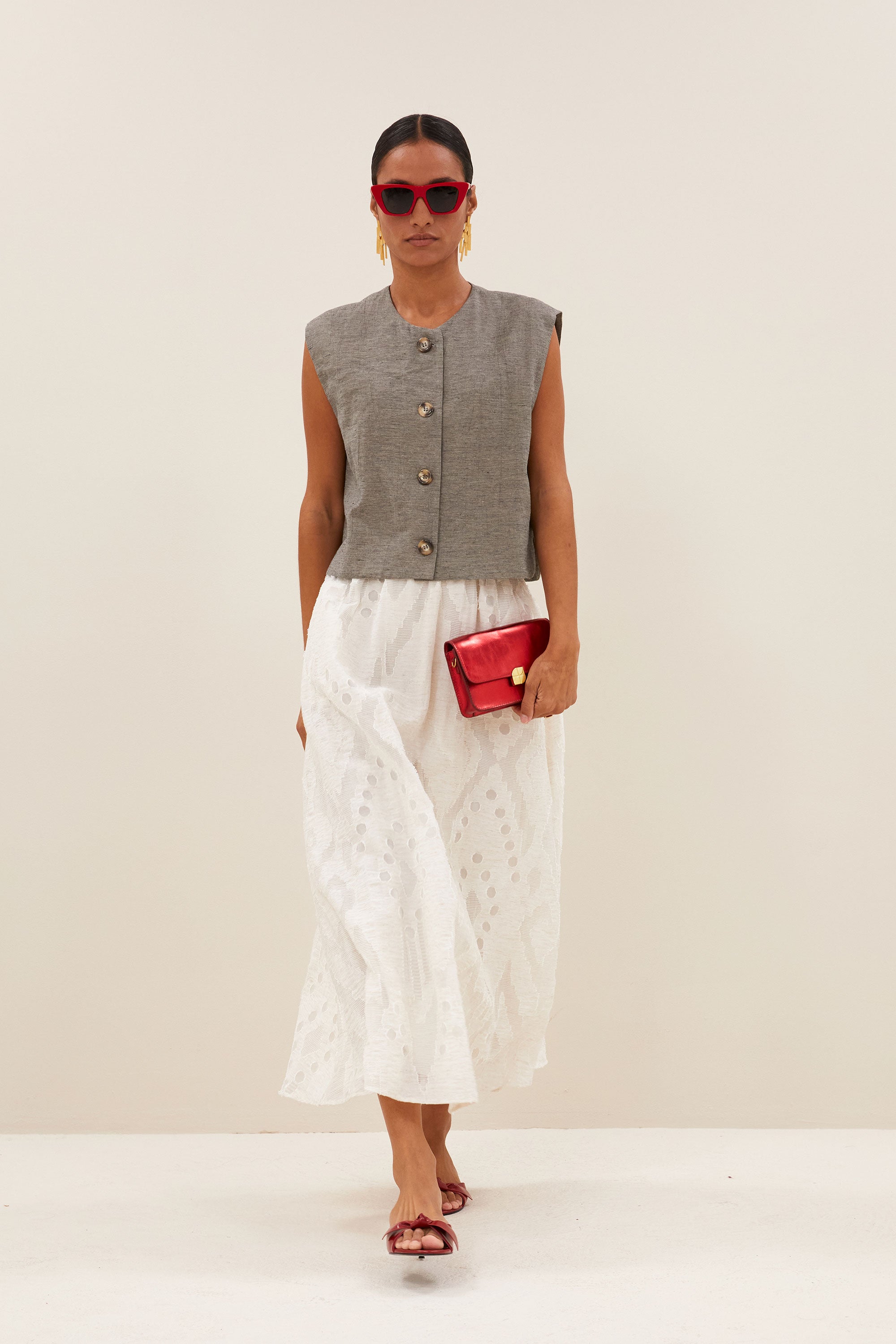 blouse-ally-blouse-off-white-by-bar-detail