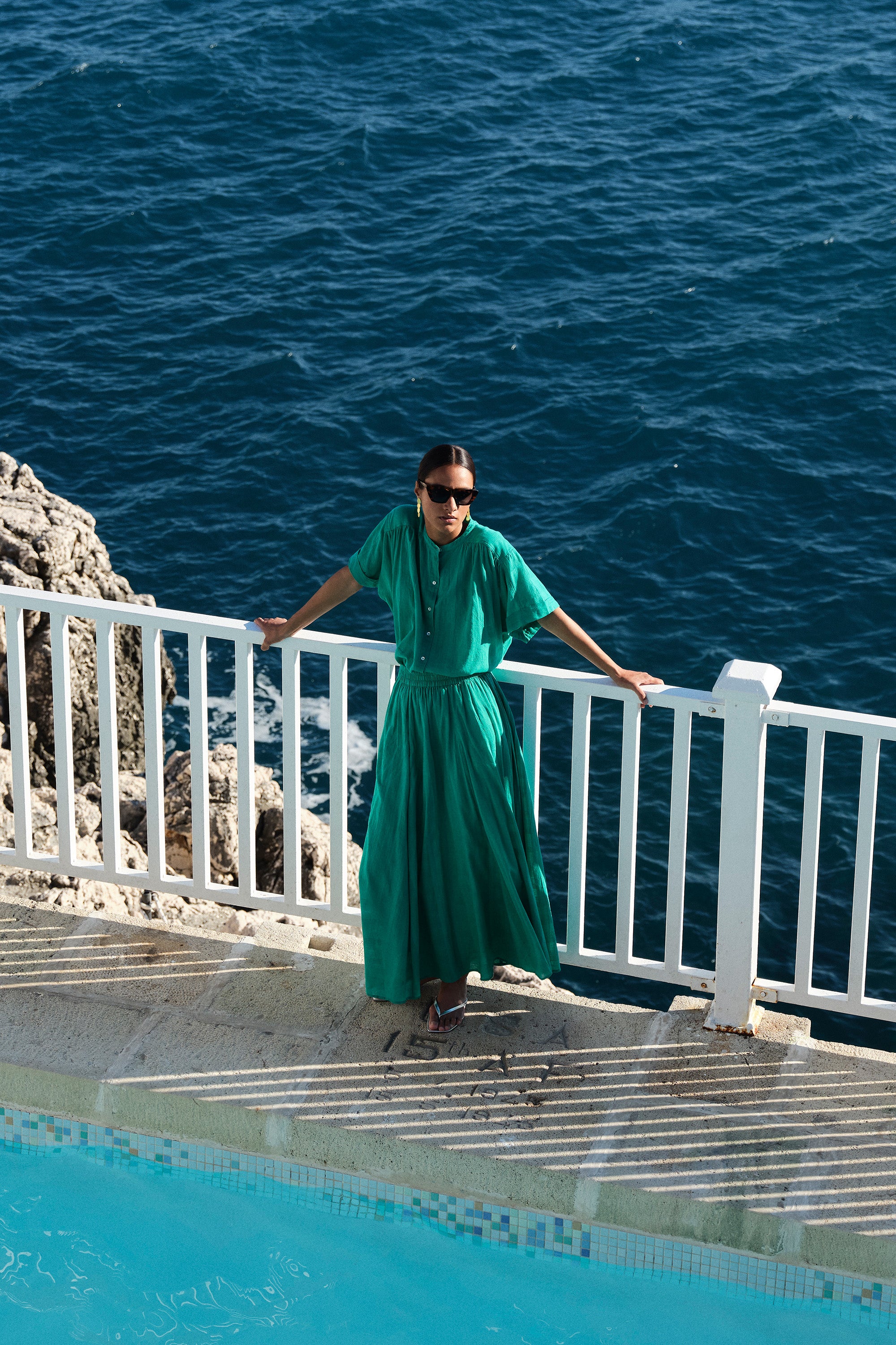 ruby-dobby-skirt-lucky-green-comfortabele pasvorm-elastieken band-draagbaar als set-by-bar-sfeerbeeld