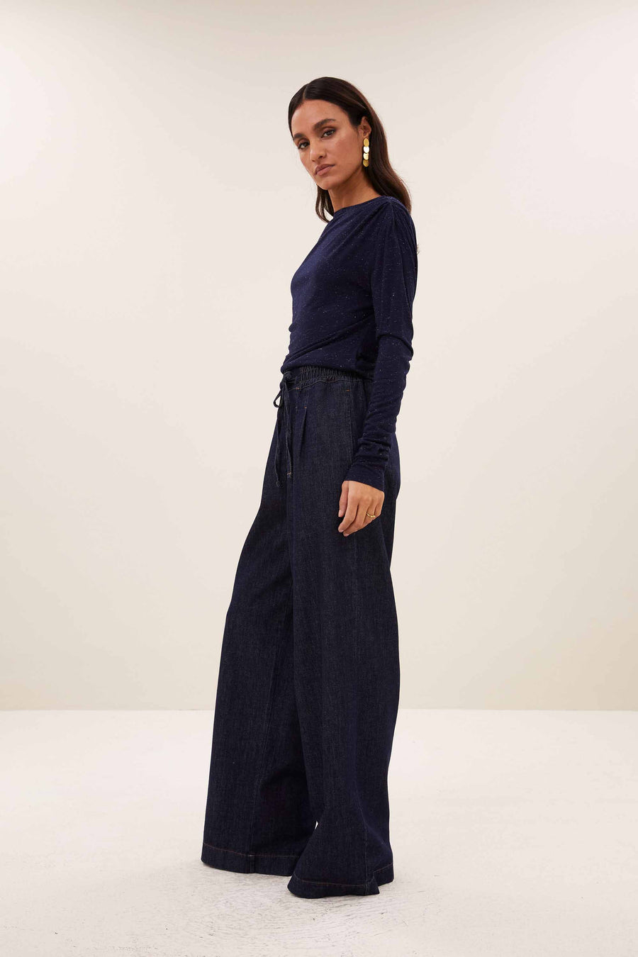 leya-sparkle-top-night-sky-a-lijn fit-all-time classic-aansluitende fit-by-bar-vooraanzicht