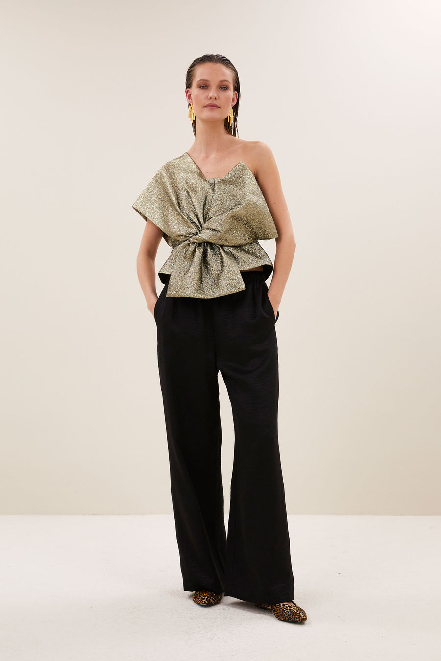 jula-gold-top-gold-all-time classic-blinde ritssluiting-aansluitende fit-by-bar-sfeerbeeld